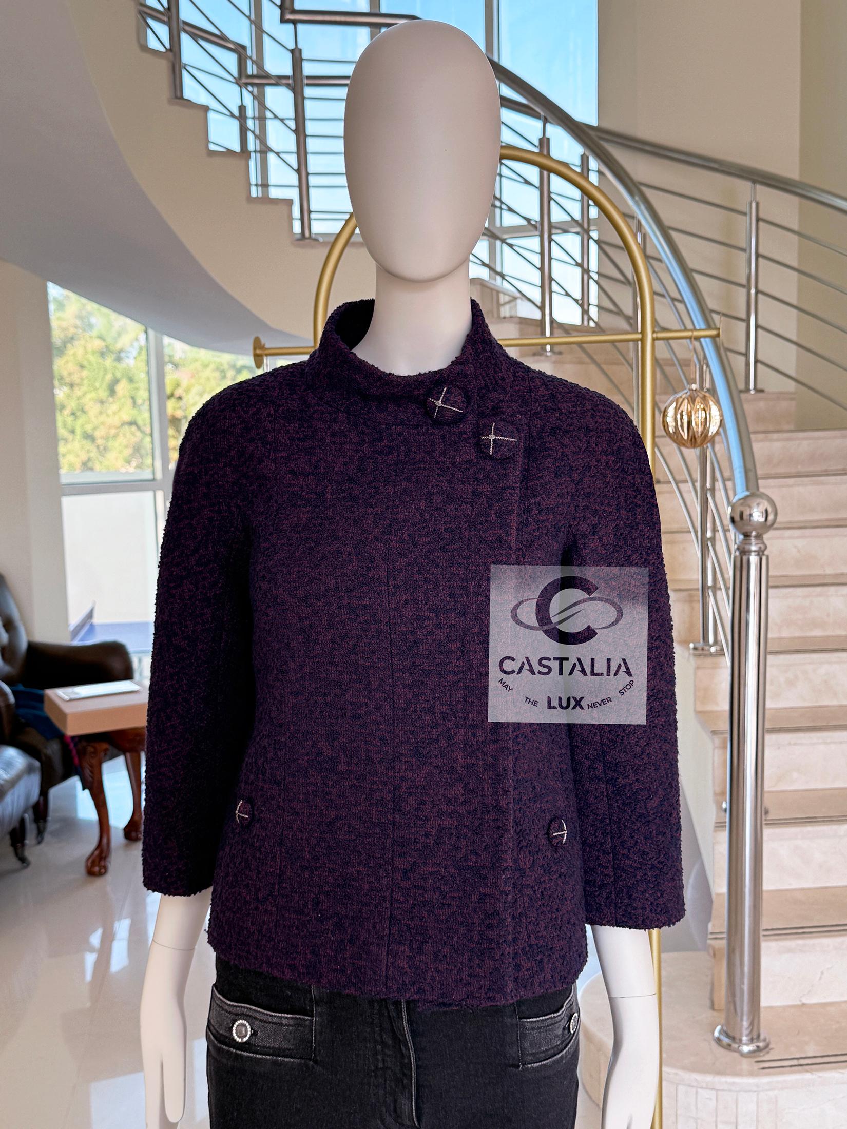 Chanel Paris / Monaco CC Buttons Boucle Tweed Jacket 34 FR For Sale 4