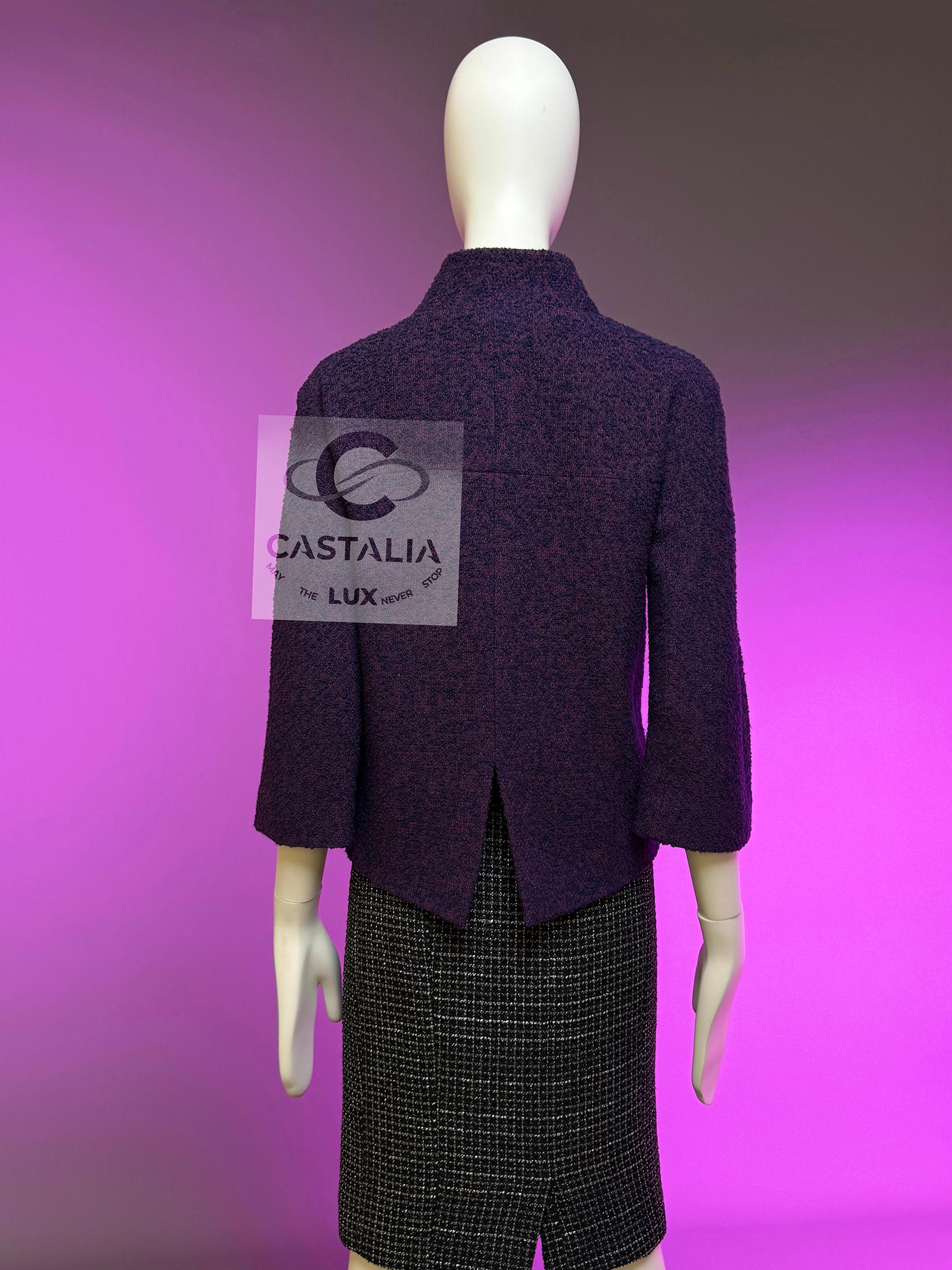 Chanel Paris / Monaco Giacca in tweed ametista profonda 34 FR in vendita 6