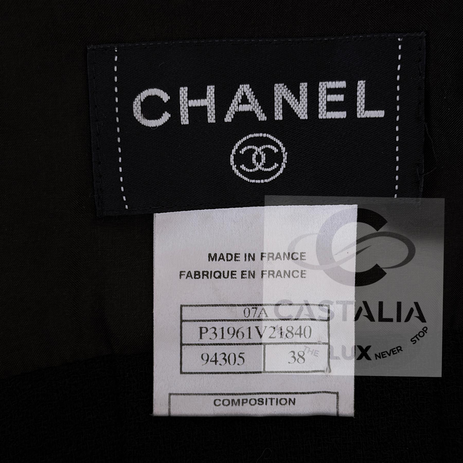 CHANEL Paris / Monte-Carlo Ikonisches Schwarzes Tweedkleid 38 FR im Angebot 15