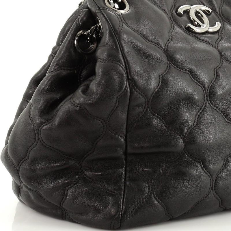 Women's or Men's Chanel Paris-Moscow Cells Accordion Tote Quilted Lambskin Small