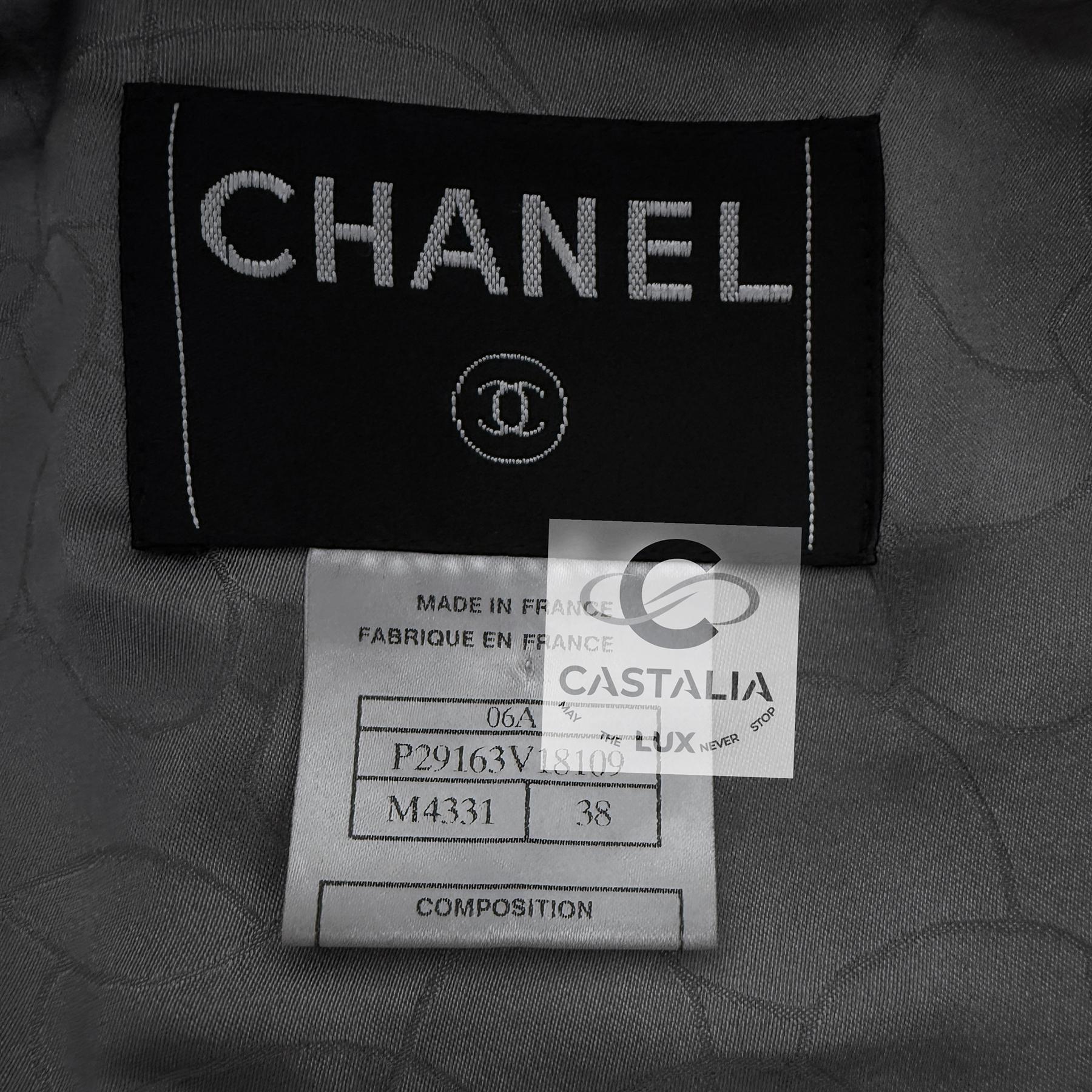 Chanel Paris / New-York Collectors Tweed Jacket with Camellias 38 FR en venta 10