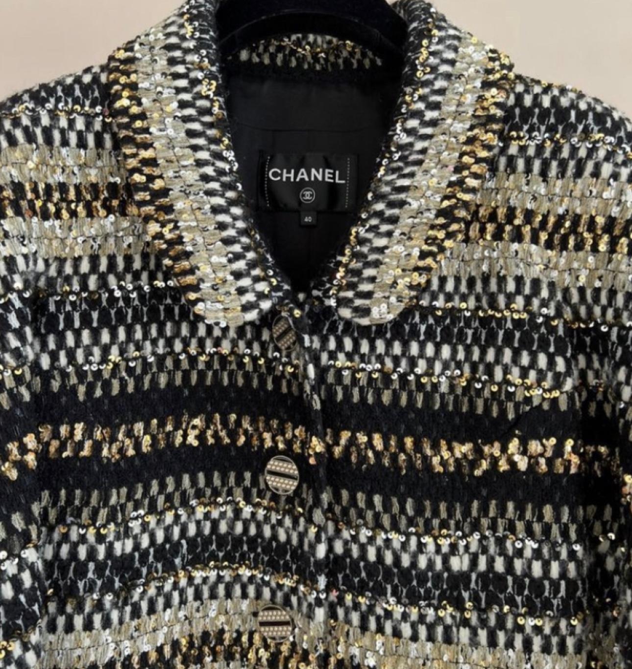 Women's or Men's Chanel Paris / New-York Lesage Tweed Jacket