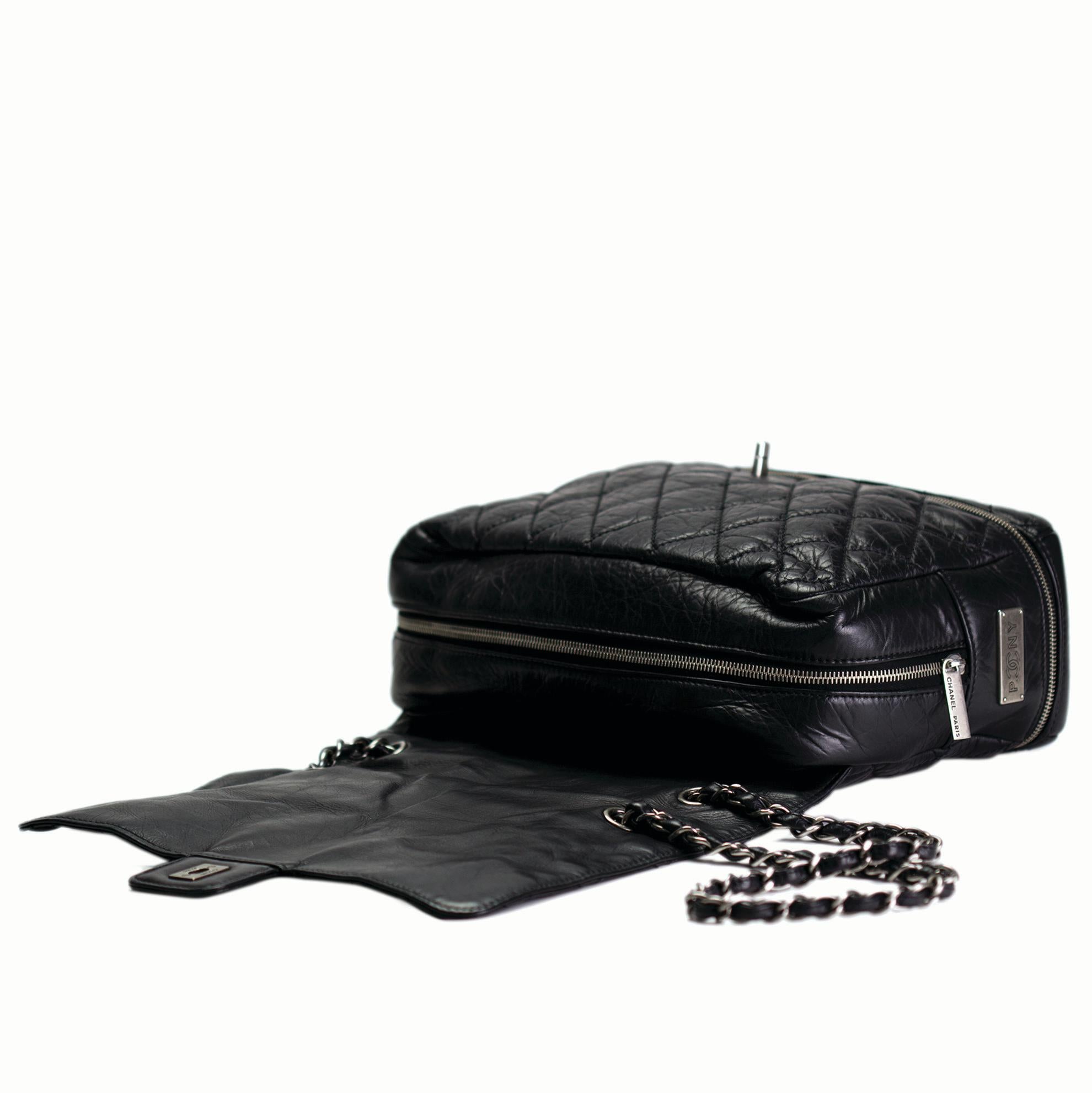 Chanel Paris New York PNY Jumbo Expandable Maxi Calfskin Flap Bag For Sale 9