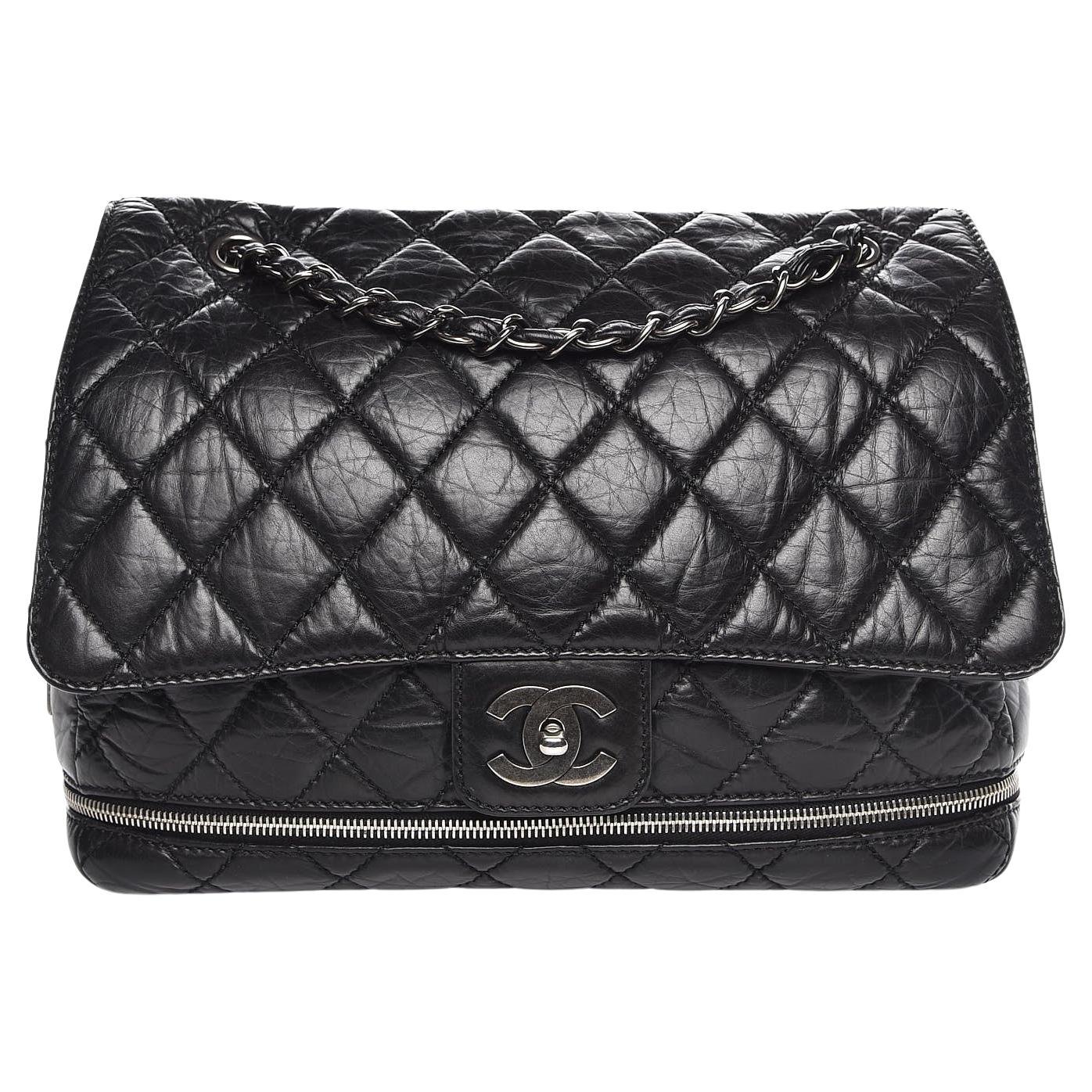 Women's or Men's Chanel Paris New York PNY Jumbo Expandable Maxi Calfskin Flap Bag For Sale