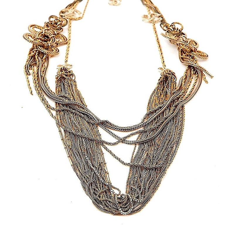CHANEL pendant necklace in silver plated metal and feather - VALOIS VINTAGE  PARIS