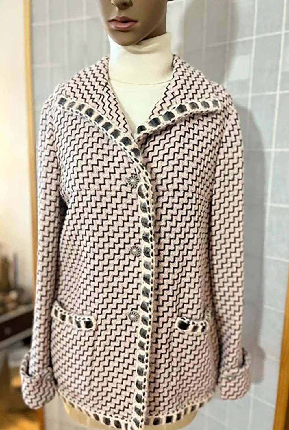 Chanel Paris / Rome Runway Tweed And Lace Jacket 36 FR For Sale 2