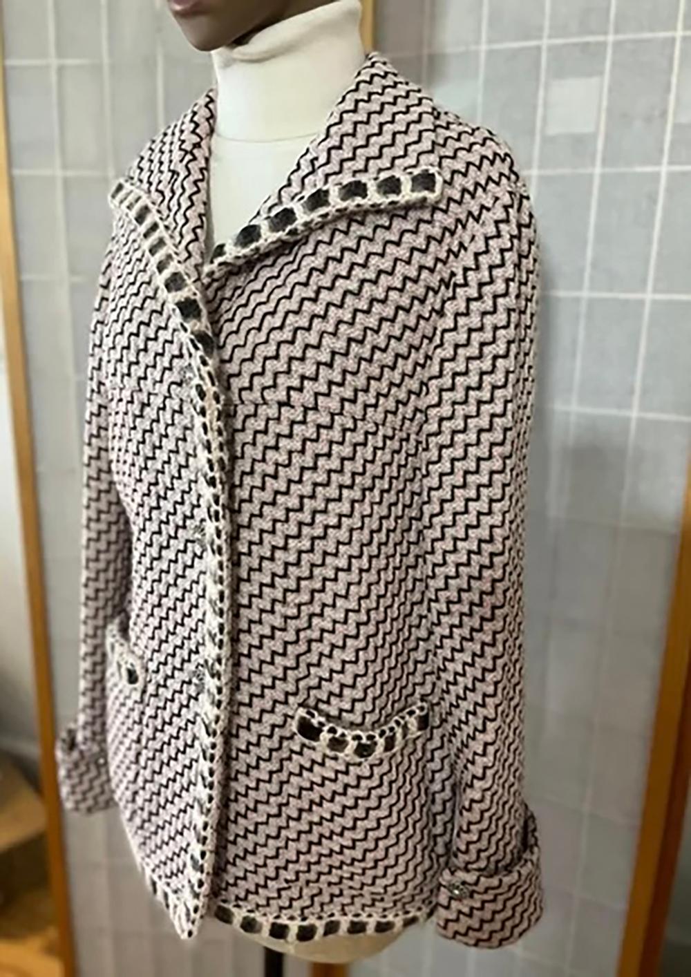 Chanel Paris / Rome Runway Tweed And Lace Jacket 36 FR For Sale 4