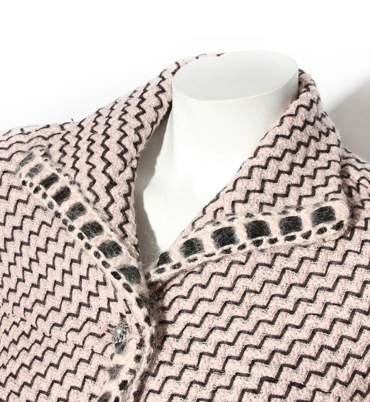 Women's or Men's Chanel Paris / Rome Runway Tweed And Lace Jacket