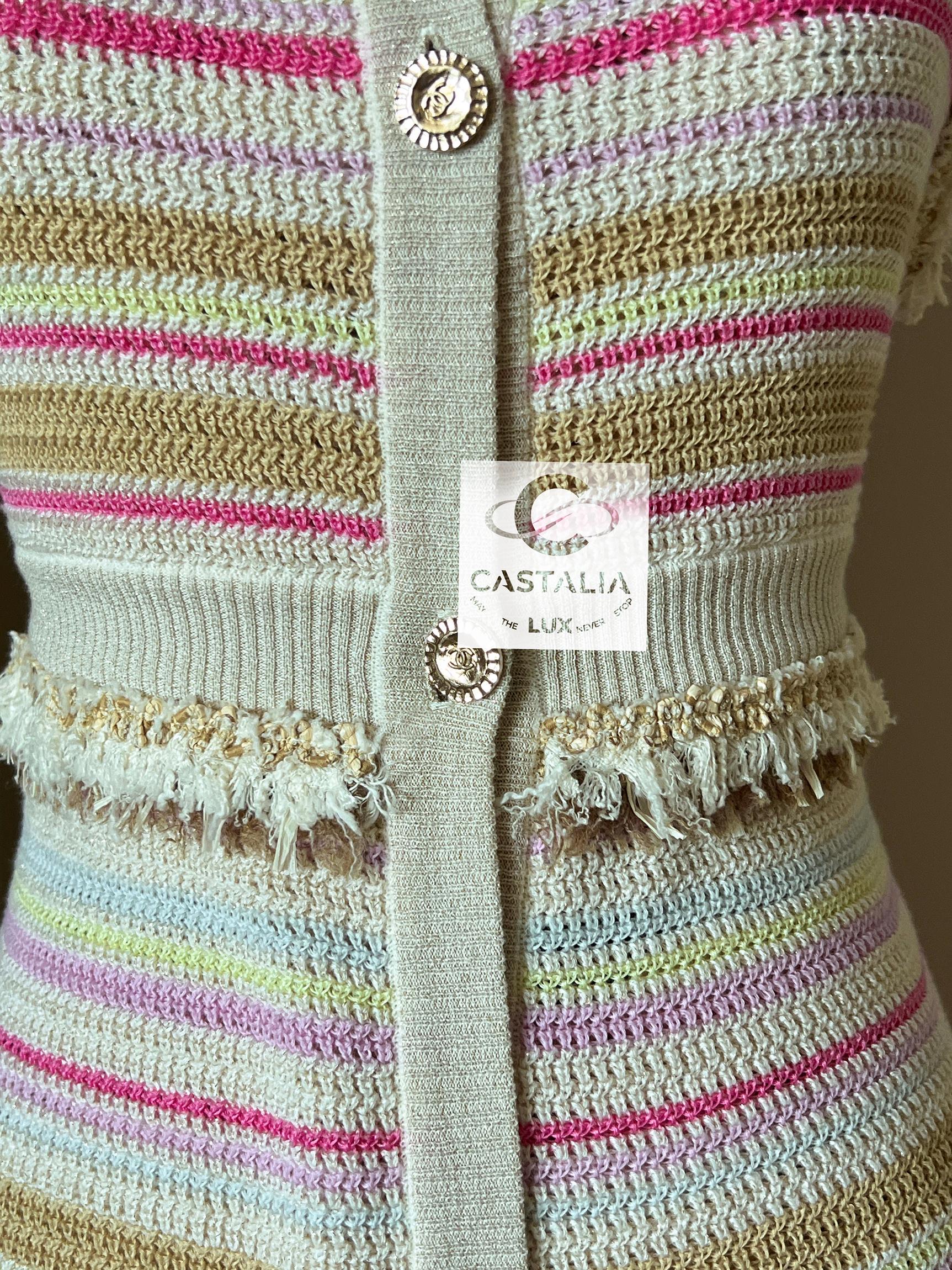 CHANEL Paris / Saint-Tropez Runway Maxi Cardigan 40 FR en vente 3