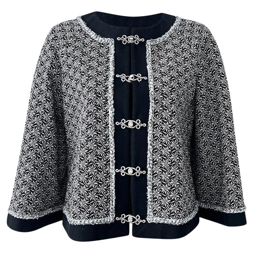 Chanel Paris / Salzburg Werbekampagne Edelweiss-Jacke im Angebot