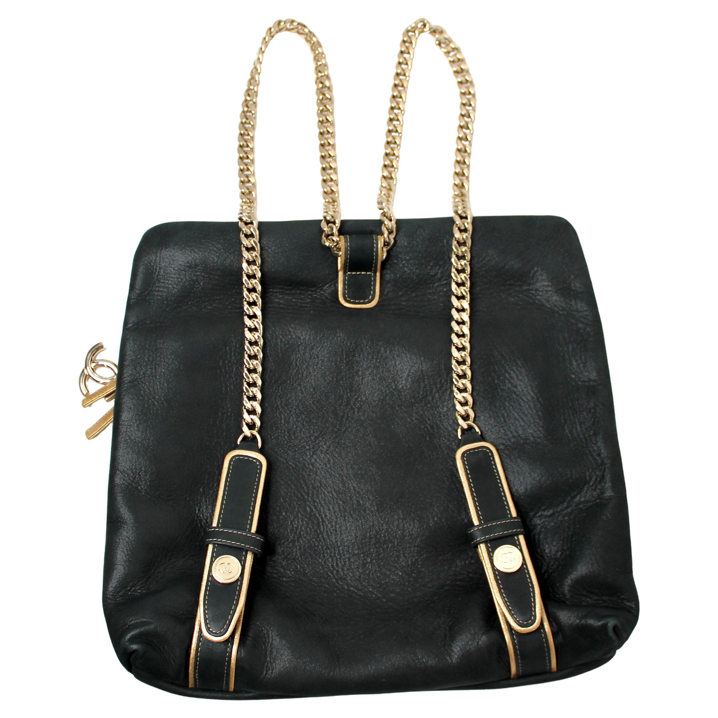 Noir Chanel Paris-Salzbourg Sac à dos de chasse noir irisé et or 2015 en vente