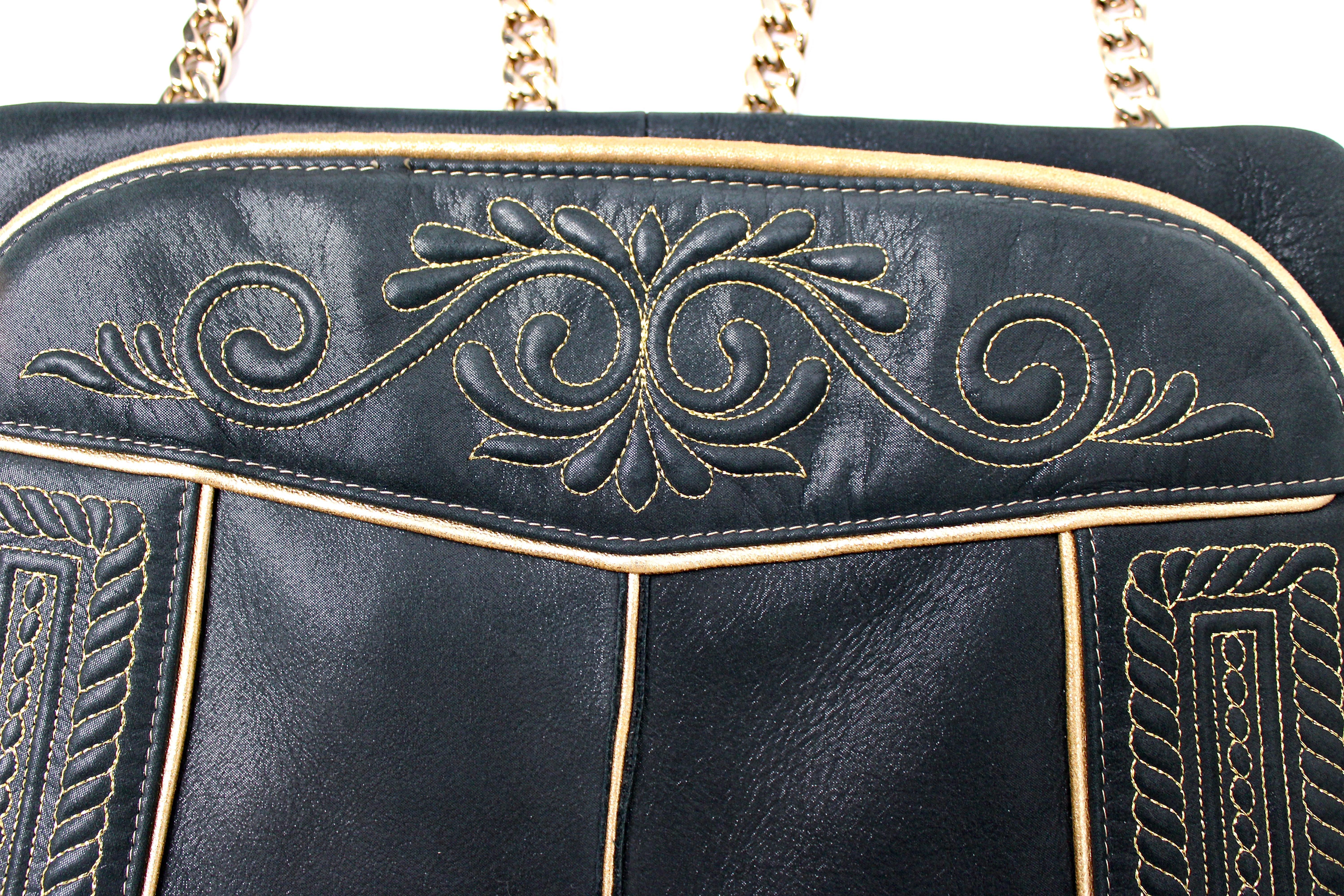 Chanel Paris-Salzbourg Sac à dos de chasse noir irisé et or 2015 Pour femmes en vente