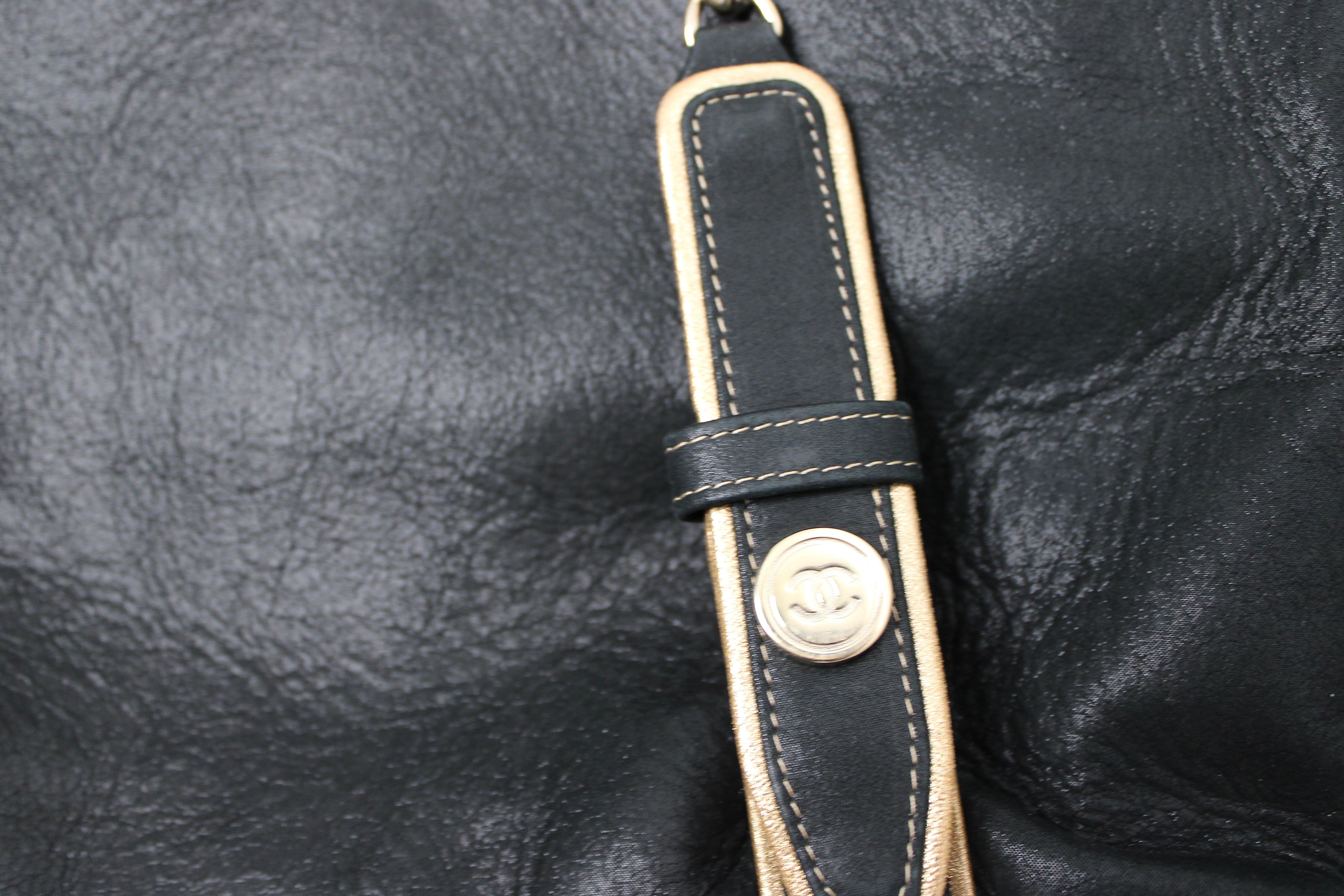 Chanel Paris-Salzbourg Sac à dos de chasse noir irisé et or 2015 en vente 1