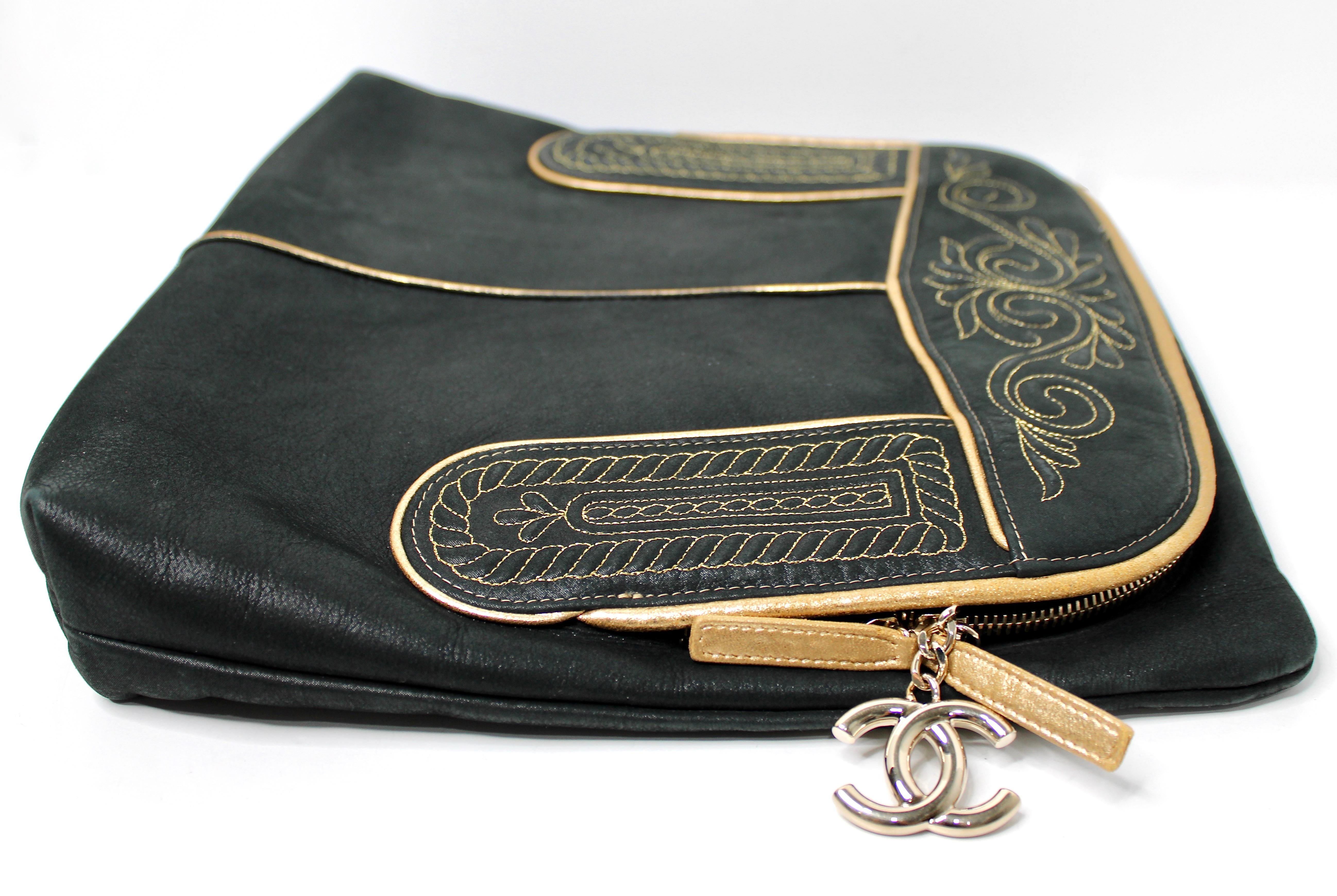 Chanel Paris-Salzbourg Sac à dos de chasse noir irisé et or 2015 en vente 3