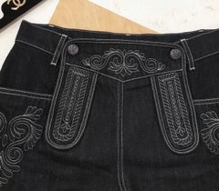 Paris Salzburger Denim-Shorts von Chanel