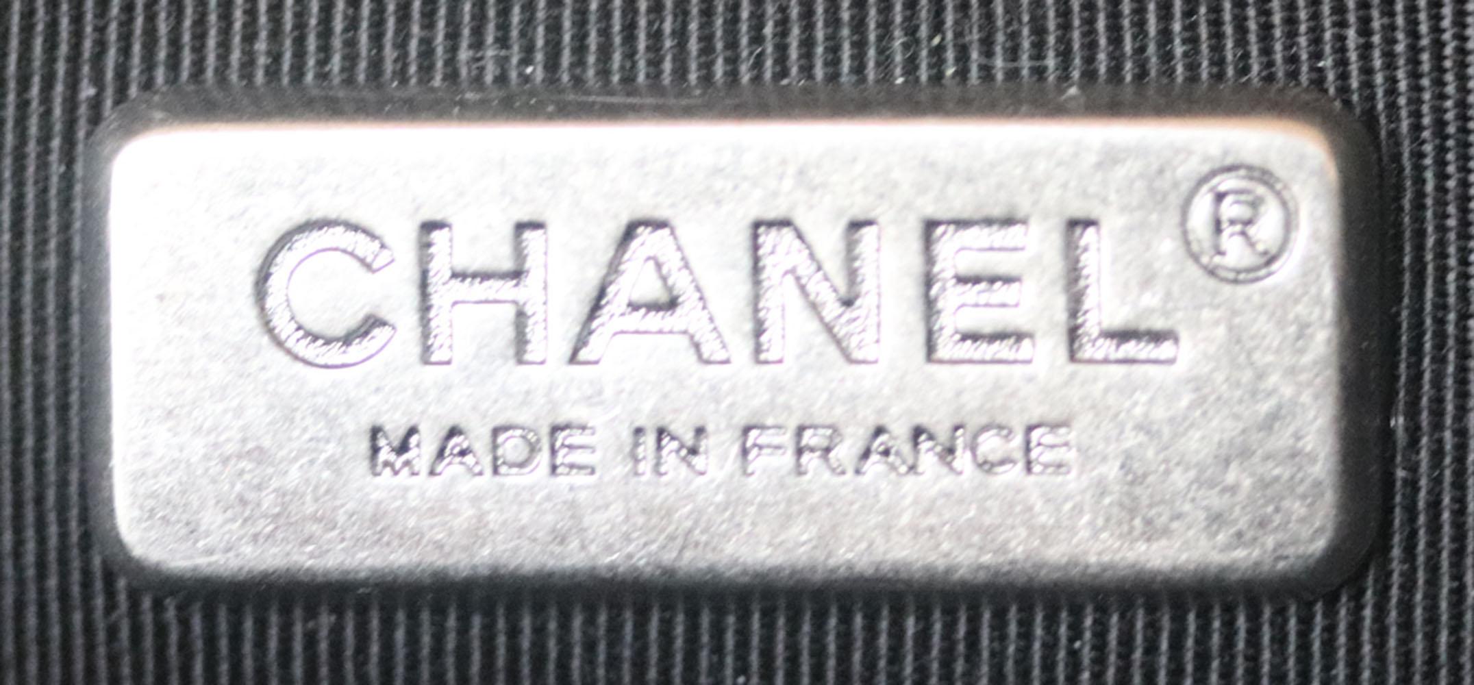 Chanel Paris-Salzburg Embroidered Quilted Felt Medium Boy Flap Bag  3