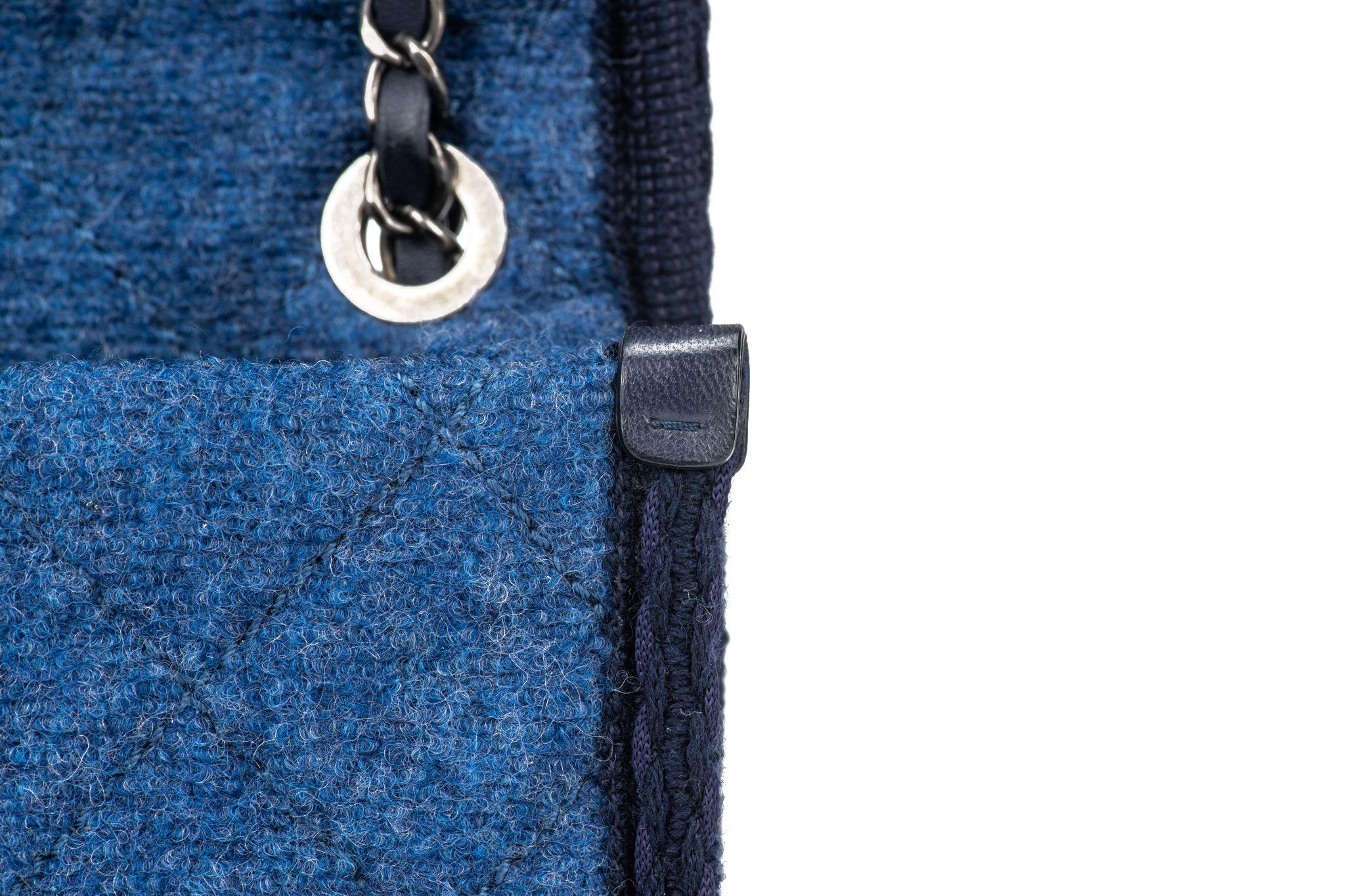 Women's Chanel Paris-Salzburg Flap Bag Blue For Sale