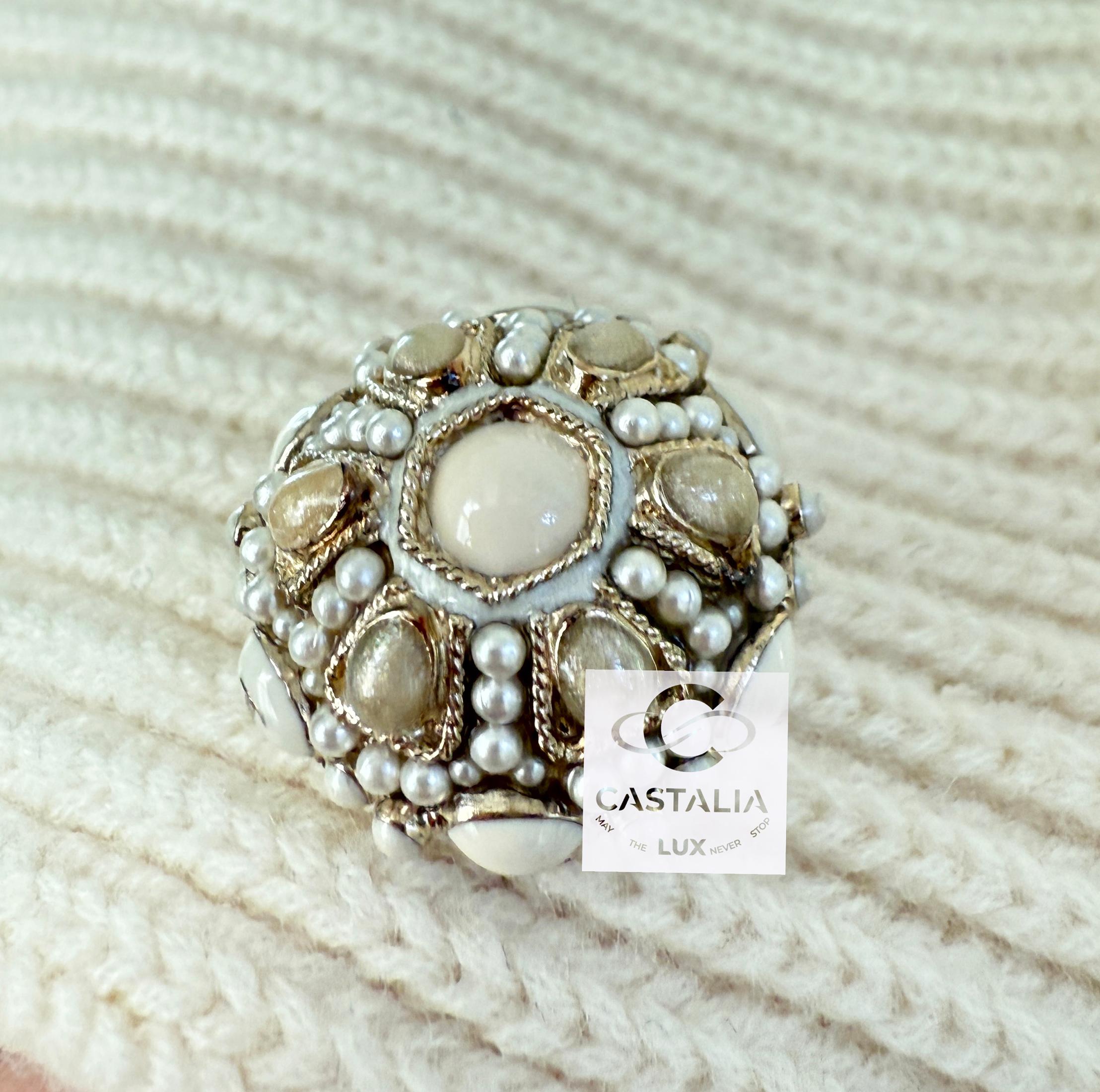 Beige Chanel Paris / Salzburg Gripoix Buttons Cape 40 FR For Sale