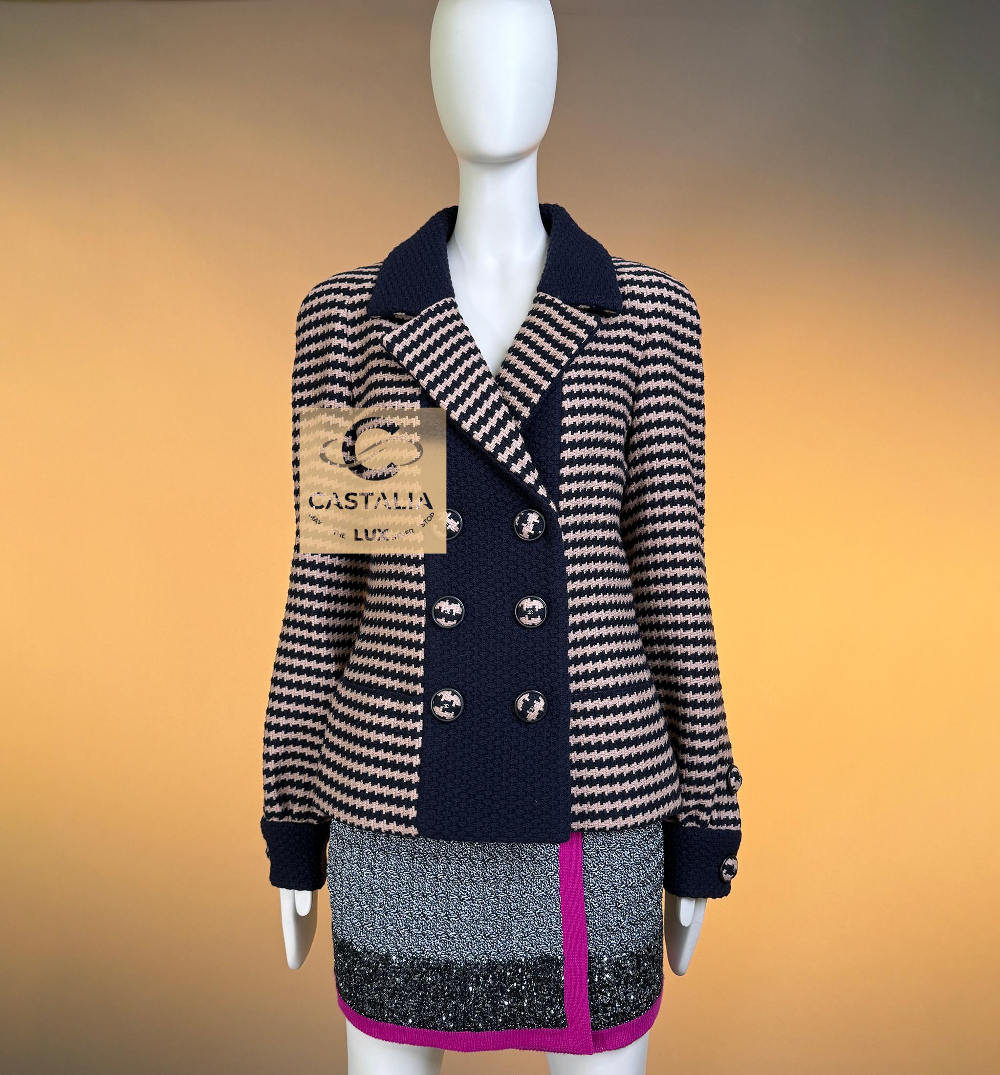 CHANEL Paris / Salzburg Hahnentritt-Tweedjacke 40 FR im Zustand „Neu“ im Angebot in Dubai, AE