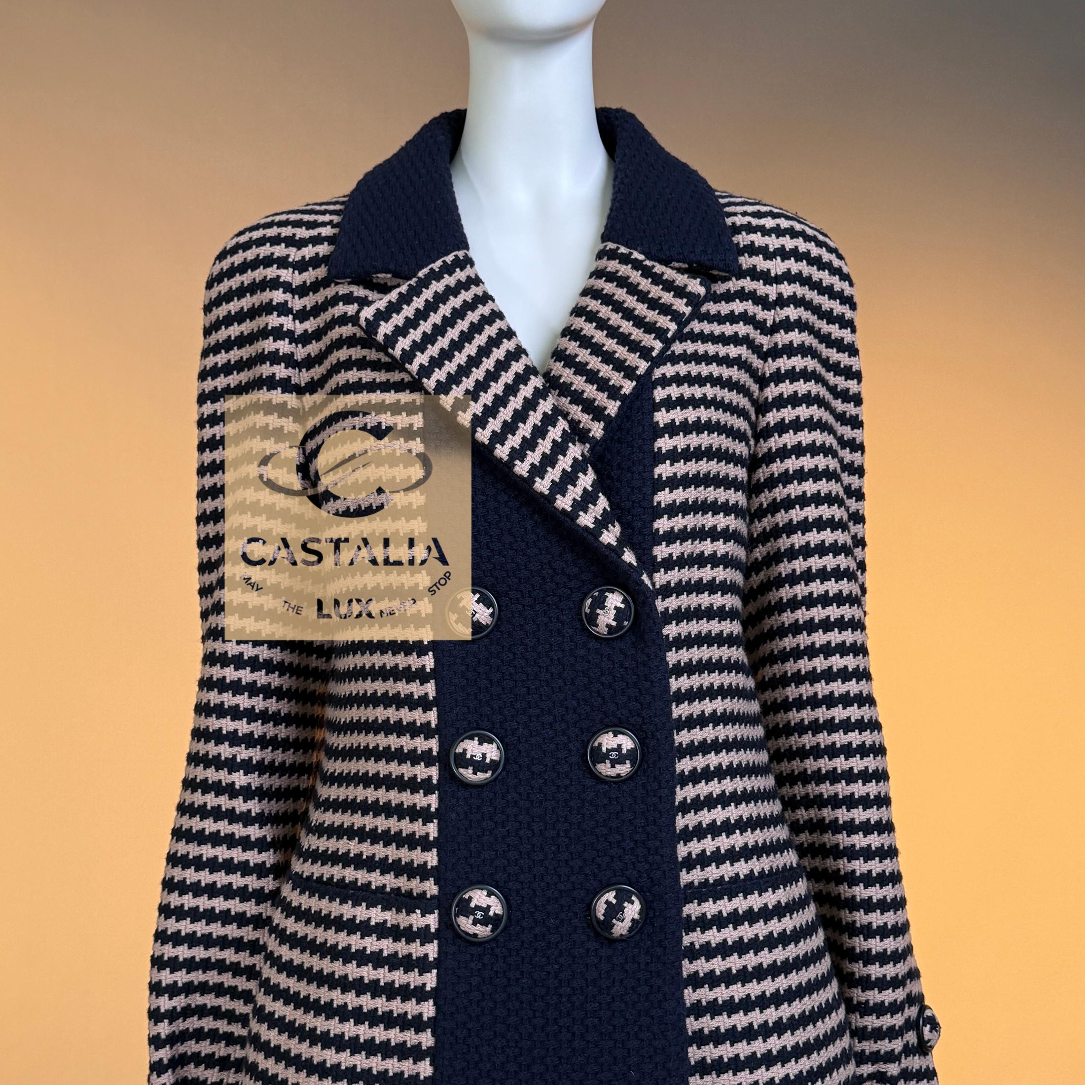 CHANEL Paris / Salzburg Hahnentritt-Tweedjacke 40 FR für Damen oder Herren im Angebot