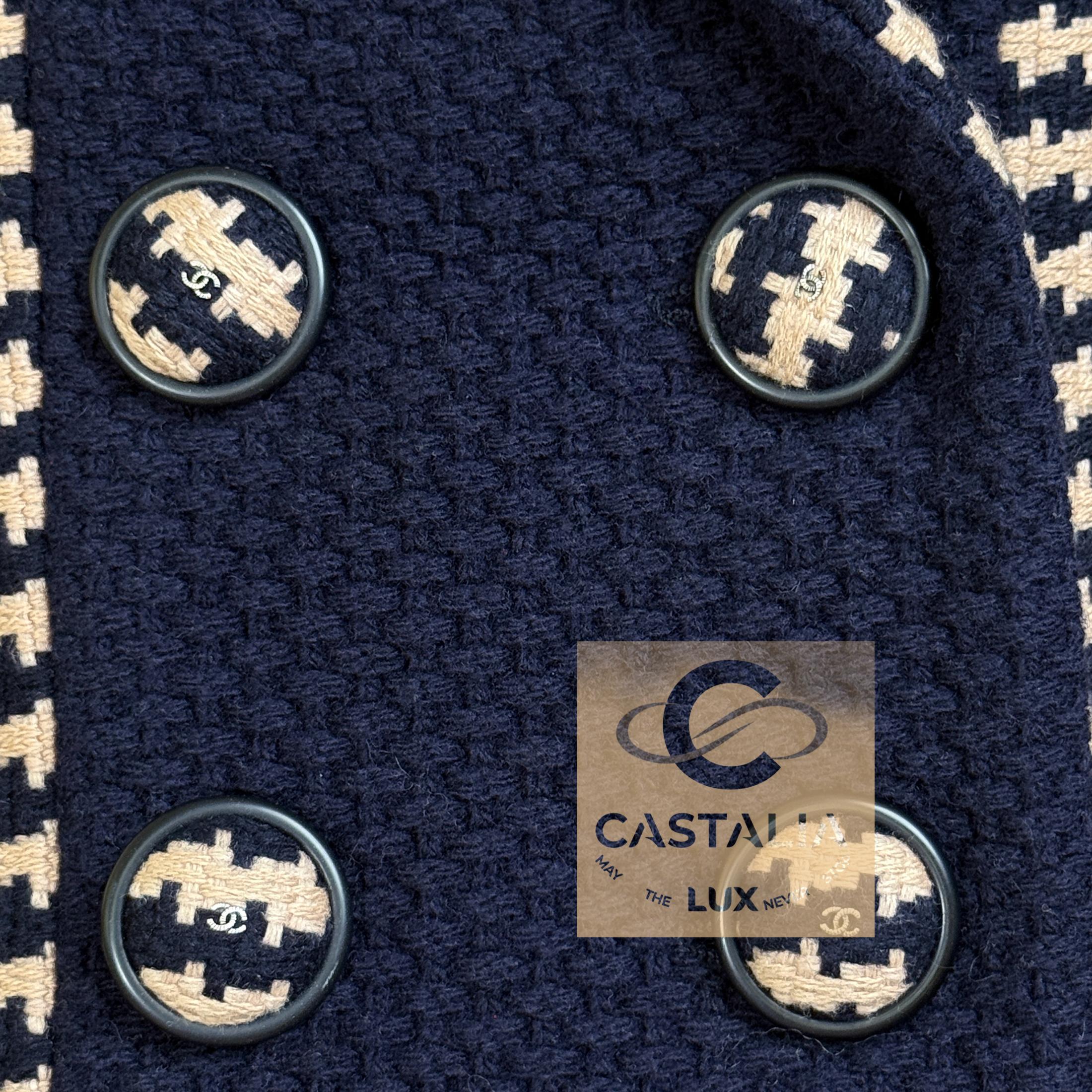 CHANEL Paris / Salzburg Hahnentritt-Tweedjacke 40 FR im Angebot 2