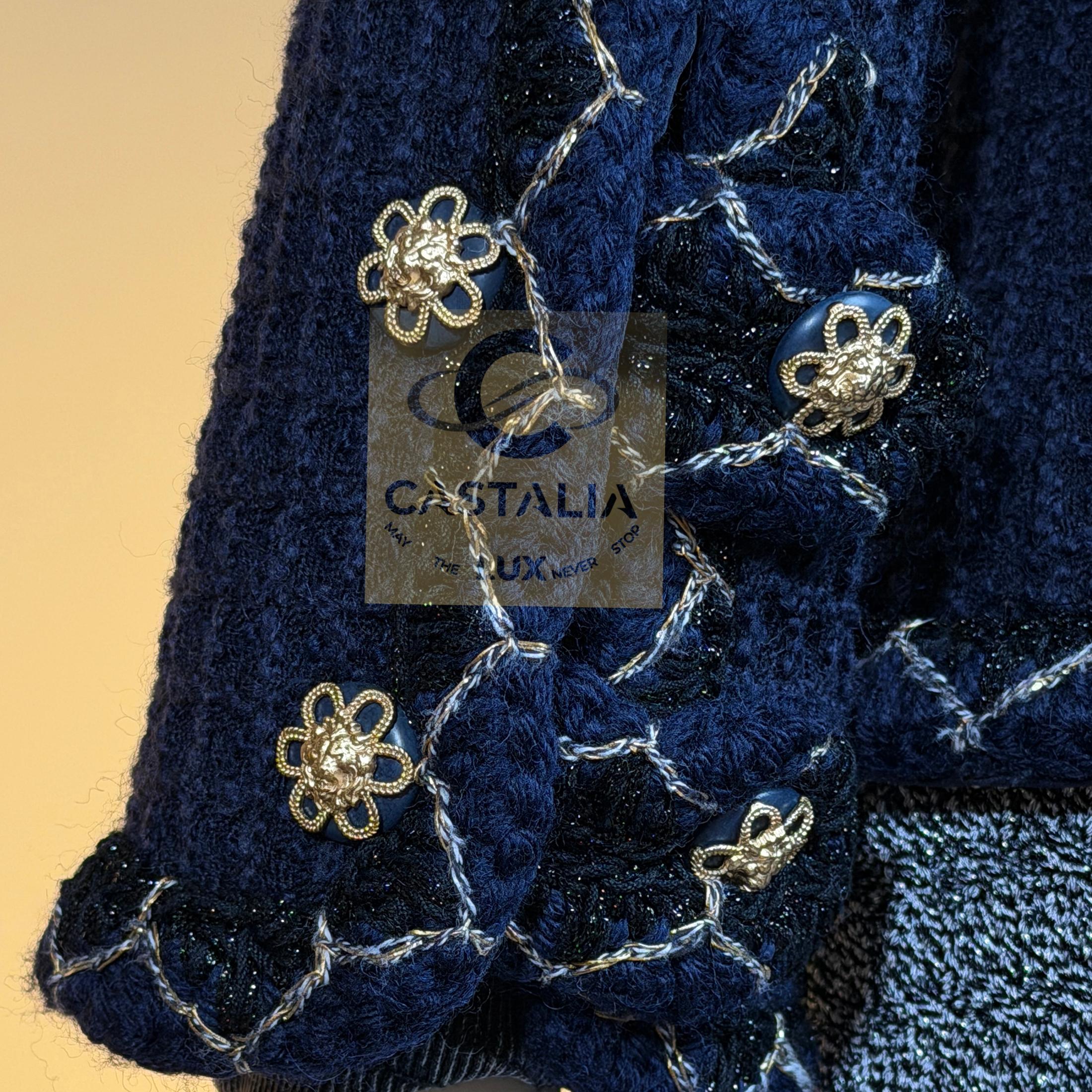 CHANEL París / SALZBURGO Cazadora Imperial Chaqueta de tweed icónica 34 FR en venta 7