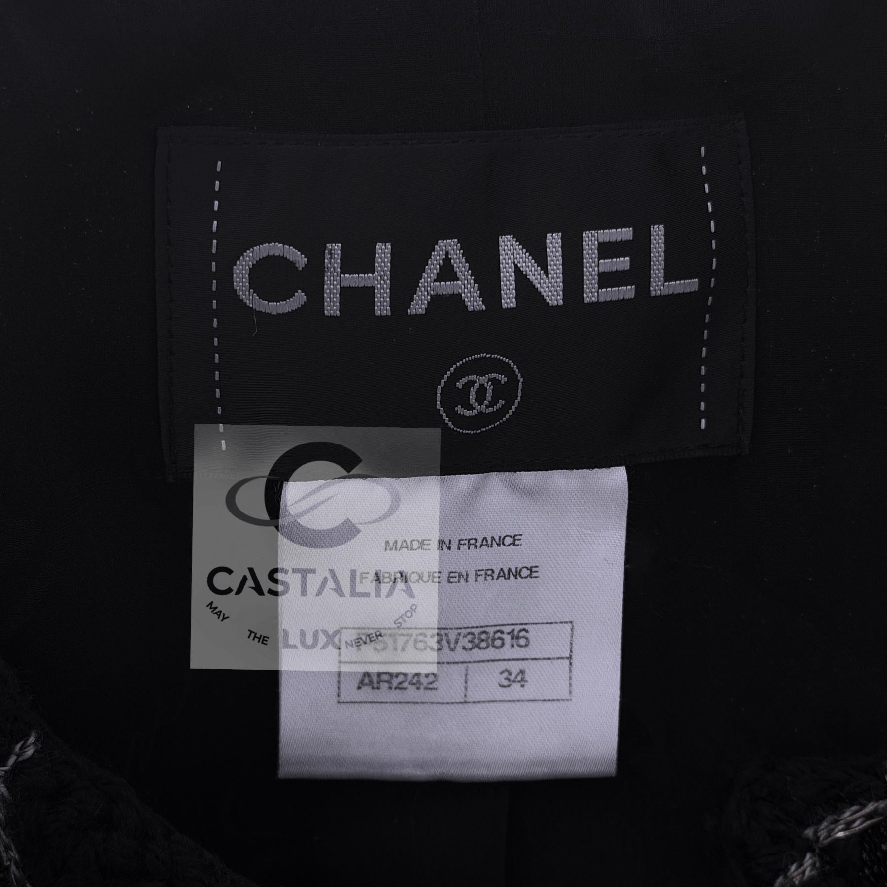 CHANEL París / SALZBURGO Cazadora Imperial Chaqueta de tweed icónica 34 FR en venta 11