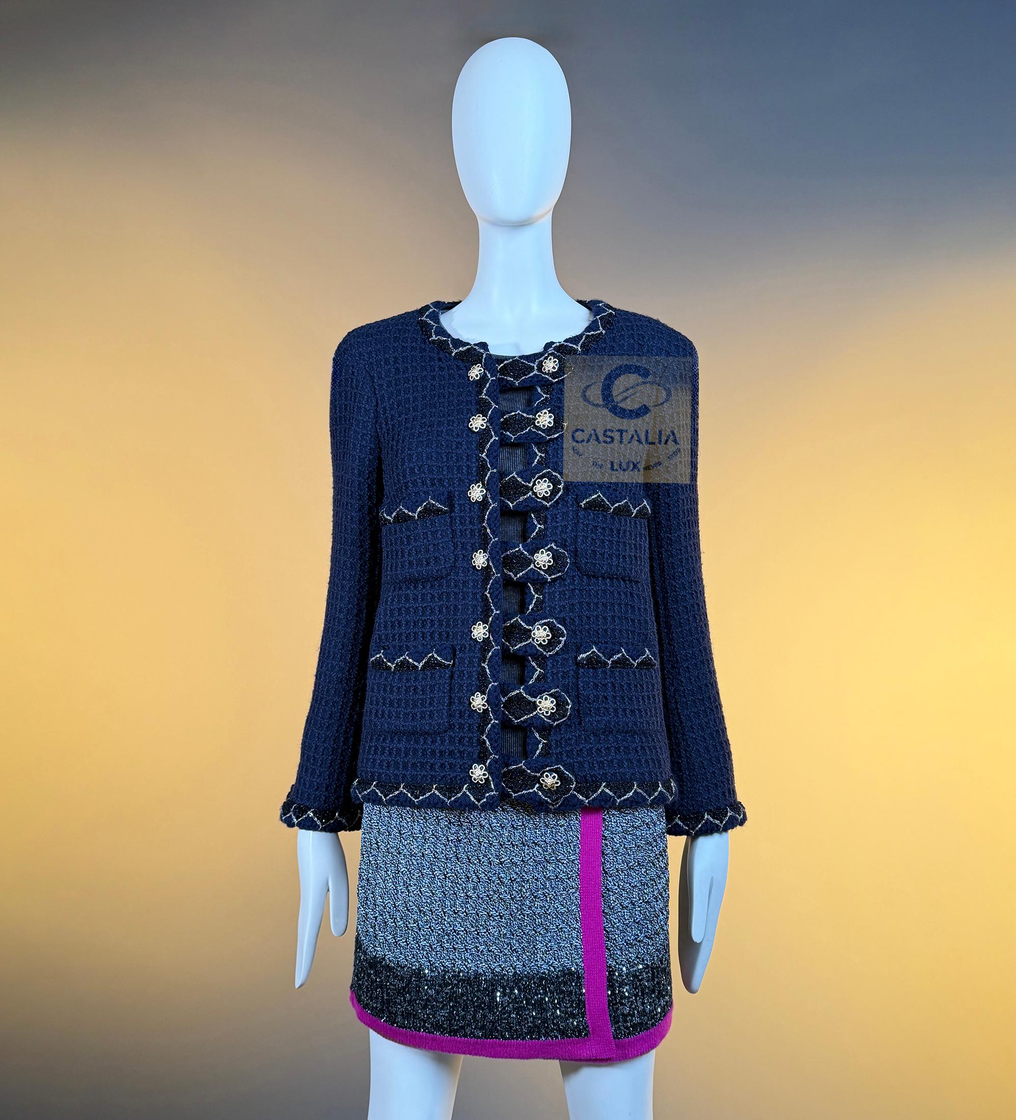 Femenino o masculino CHANEL París / SALZBURGO Cazadora Imperial Chaqueta de tweed icónica 34 FR en venta