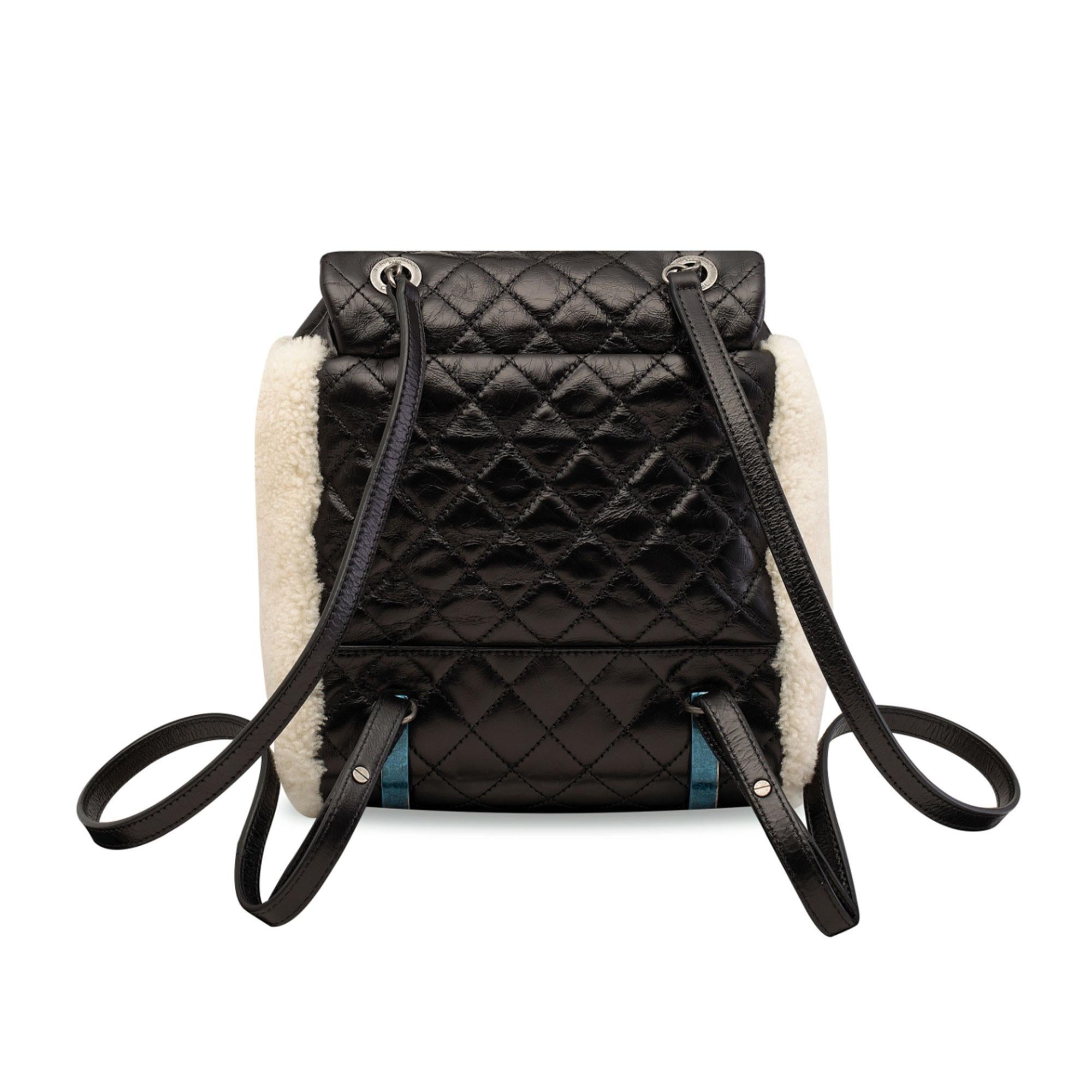 Chanel Paris-salzburg Mountain Limited Edition Black Shearlng & Leather Backpack For Sale 3
