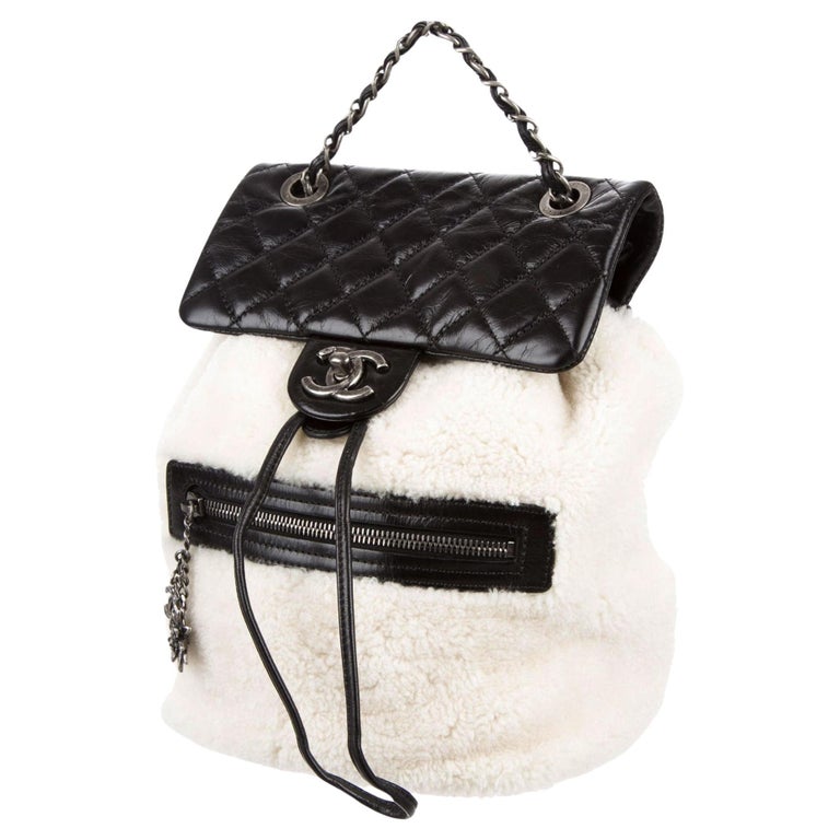 Chanel Paris-salzburg Mountain Limited Edition Black Shearlng and Leather  Backpack For Sale at 1stDibs