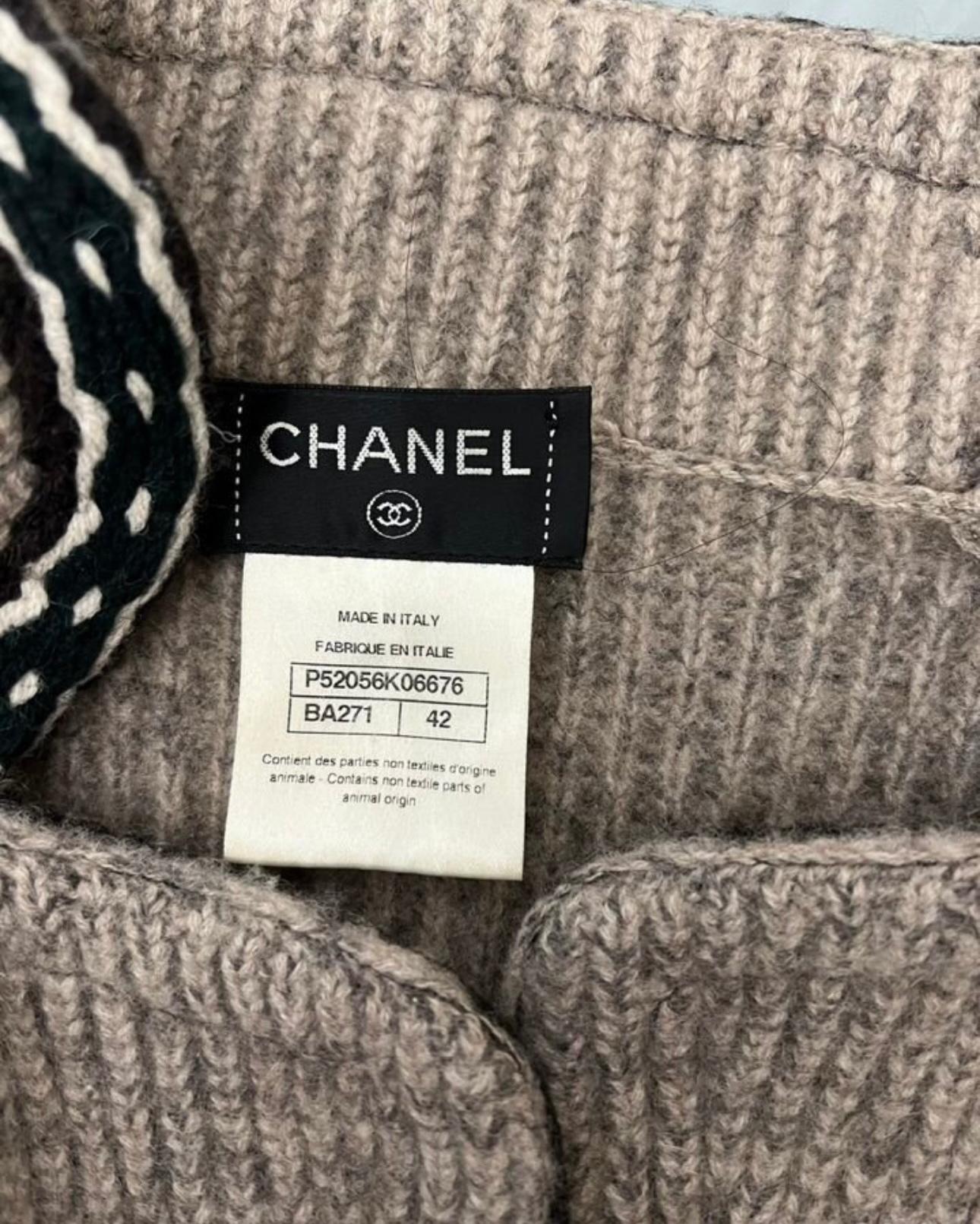 Chanel Paris / Salzburg Runway Cashmere Jacket For Sale 4