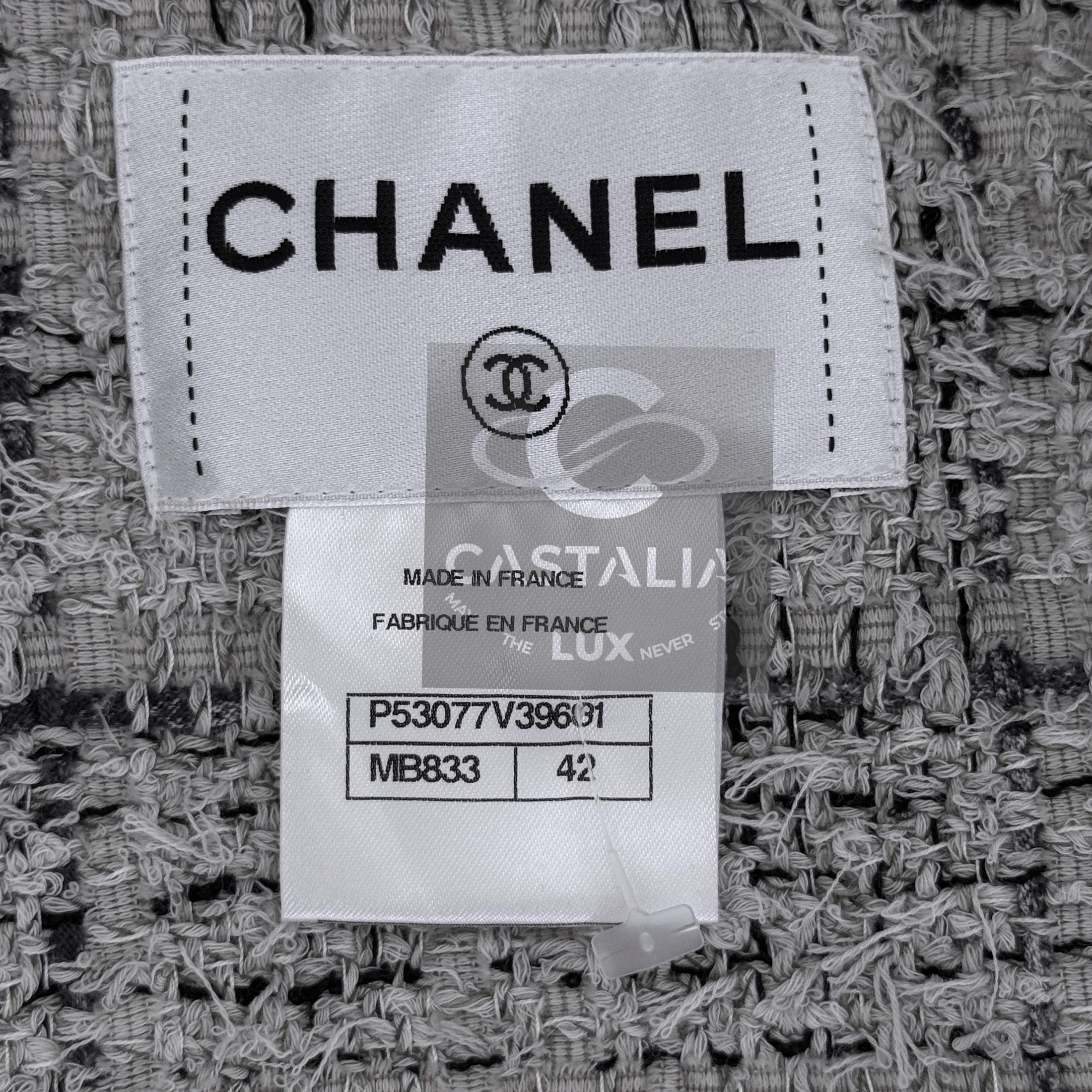 CHANEL Paris / SEOUL Beige Lesage Tweed Jacke 42 FR im Angebot 10