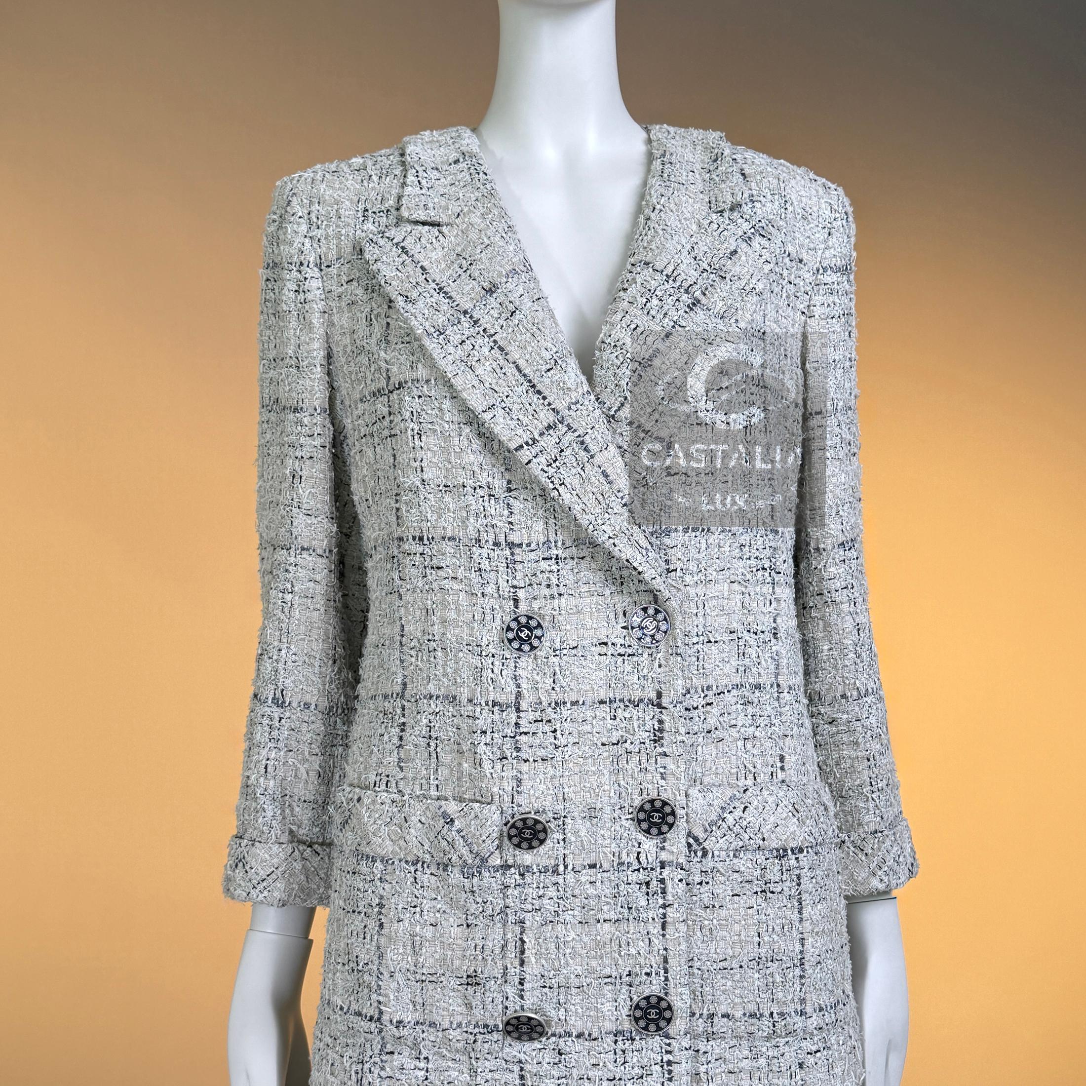 Chanel Paris / SEOUL Giacca in tweed beige Lesage 42 FR in vendita 2