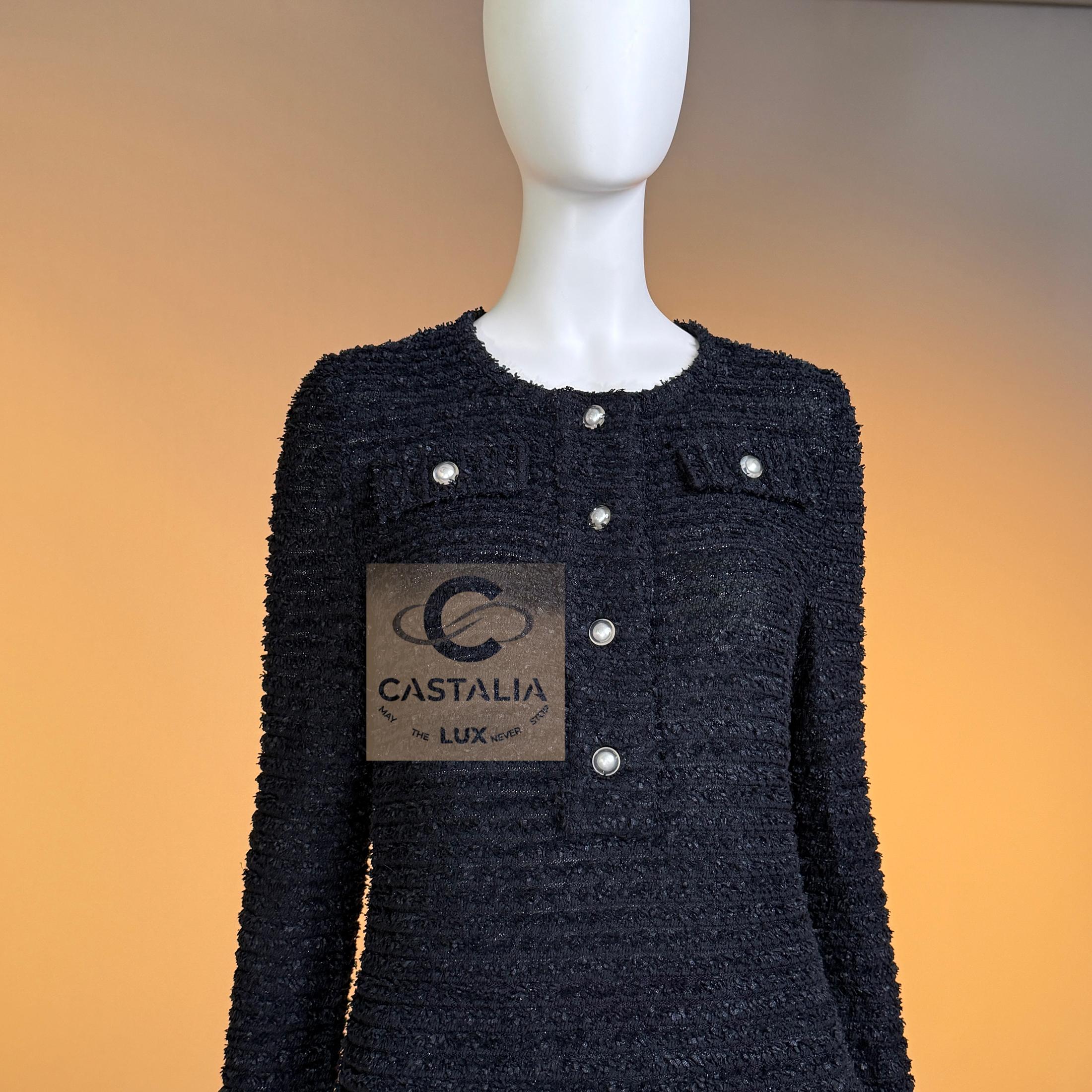 CHANEL Paris / Seoul Black Lesage Tweed Jumper 40 FR For Sale 3