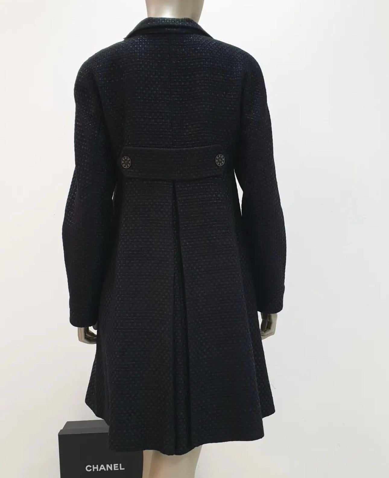 Chanel Paris Seoul Black Tweed Coat In Excellent Condition In Krakow, PL