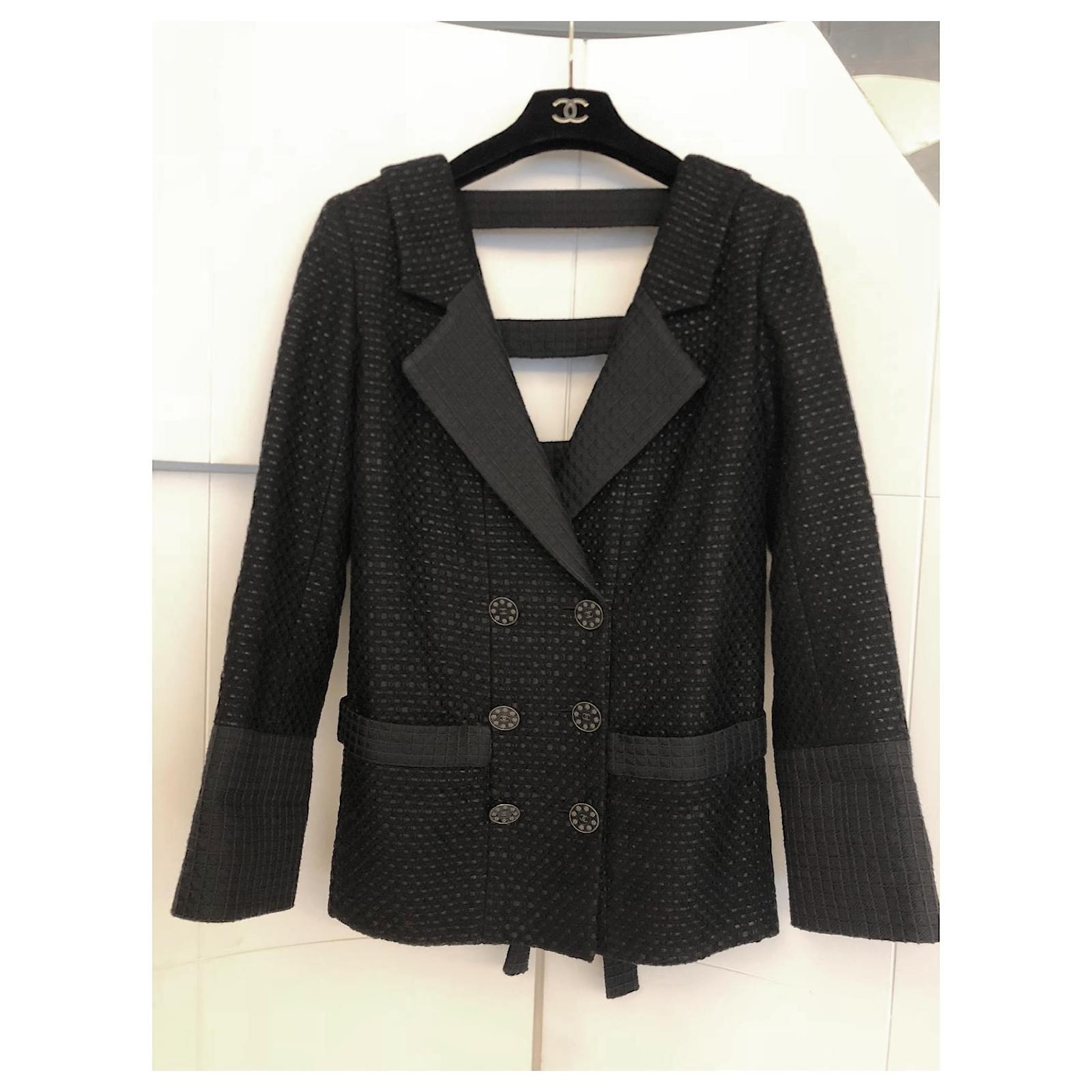 Chanel Paris / Seoul Black Tweed Jacket For Sale 2