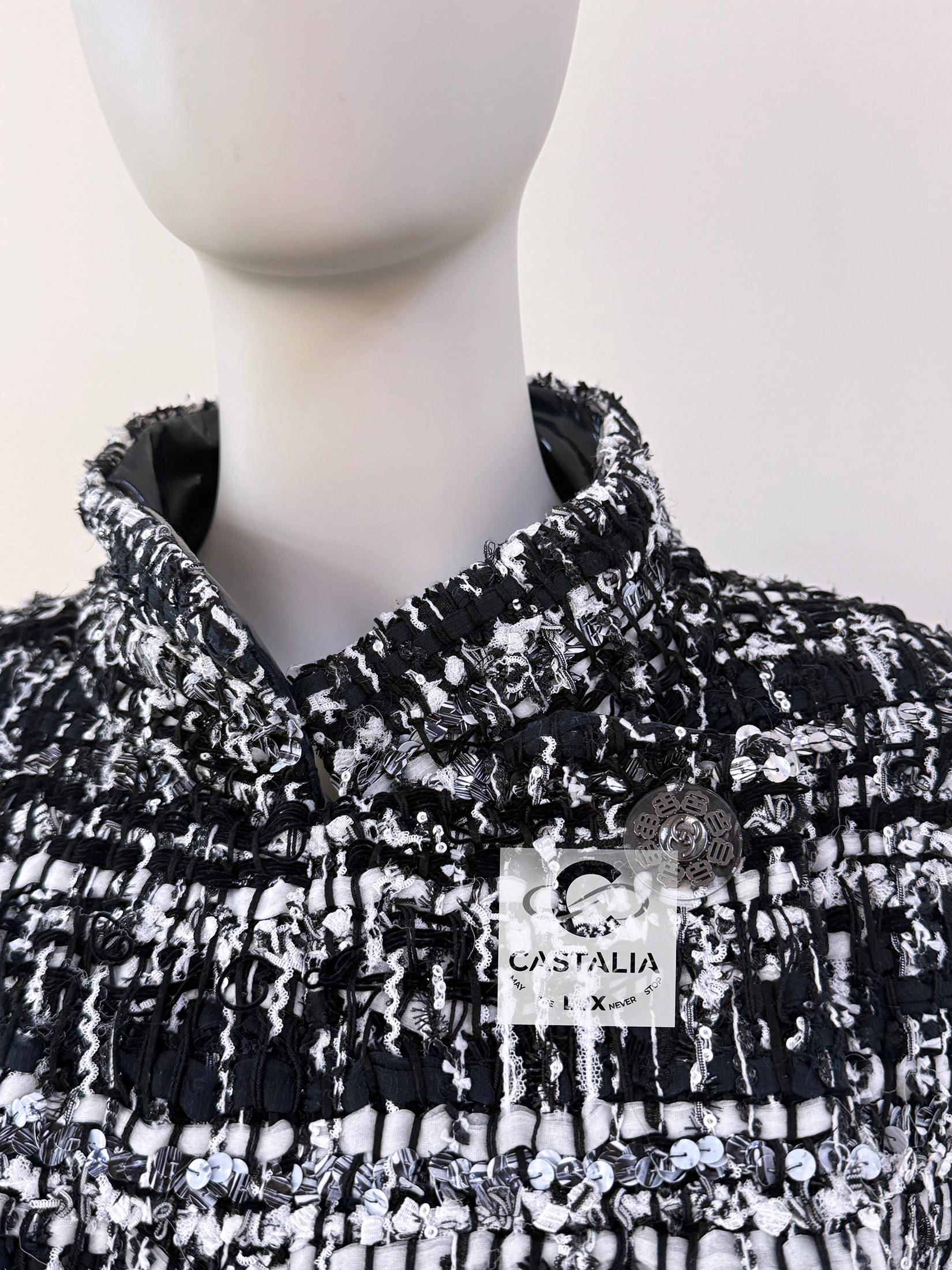 Chanel 13K$ Paris / Seoul Ribbon Tweed Jacket with CC Buttons 40 FR 7