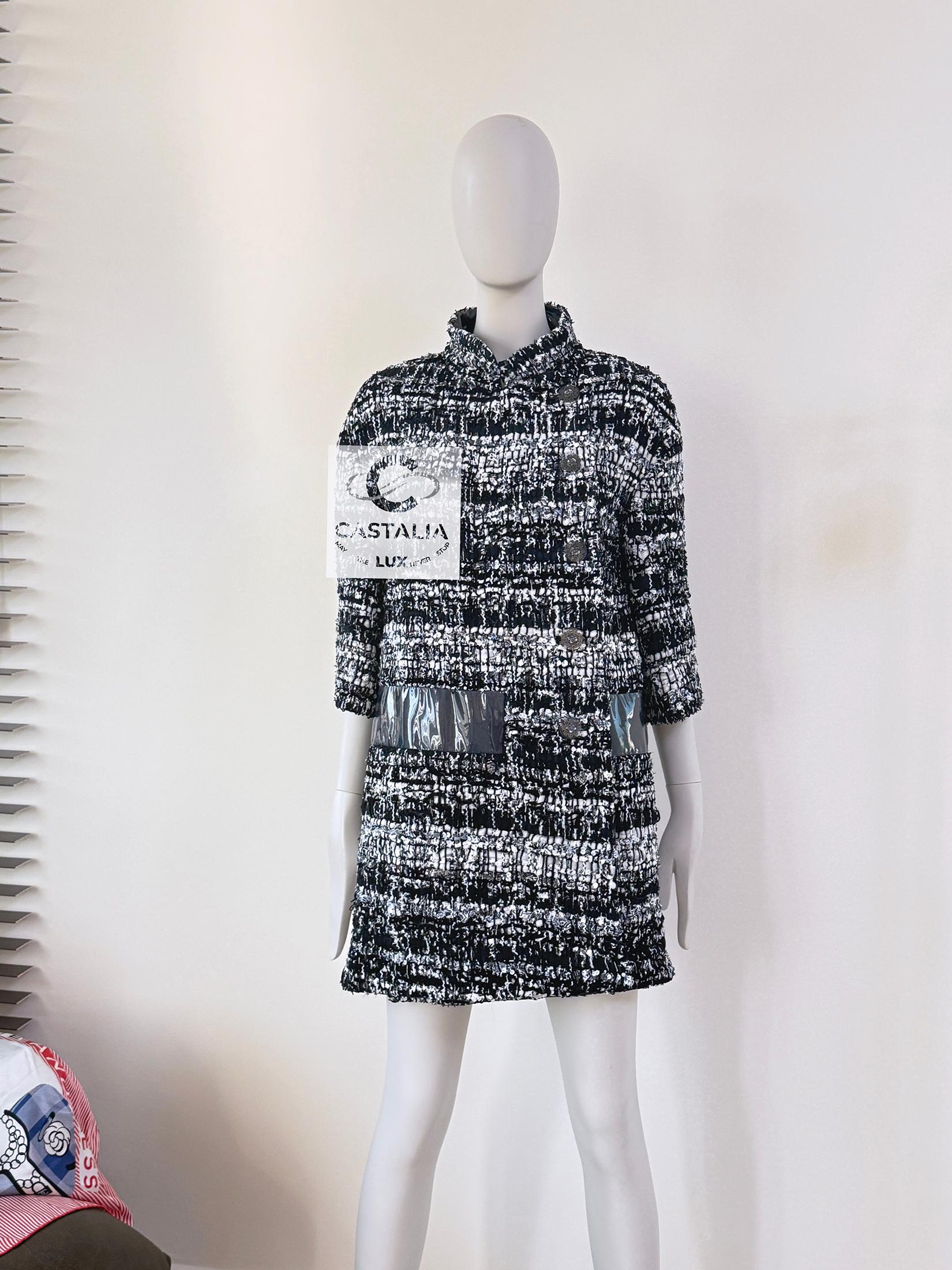 Black Chanel 13K$ Paris / Seoul Ribbon Tweed Jacket with CC Buttons 40 FR