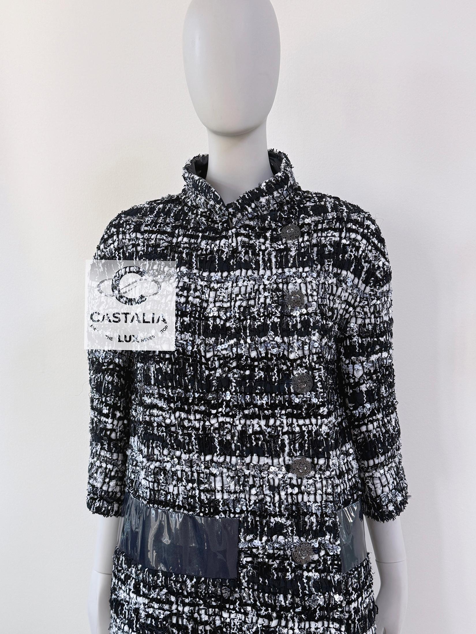 Chanel 13K$ Paris / Seoul Ribbon Tweed Jacket with CC Buttons 40 FR In Excellent Condition In Dubai, AE