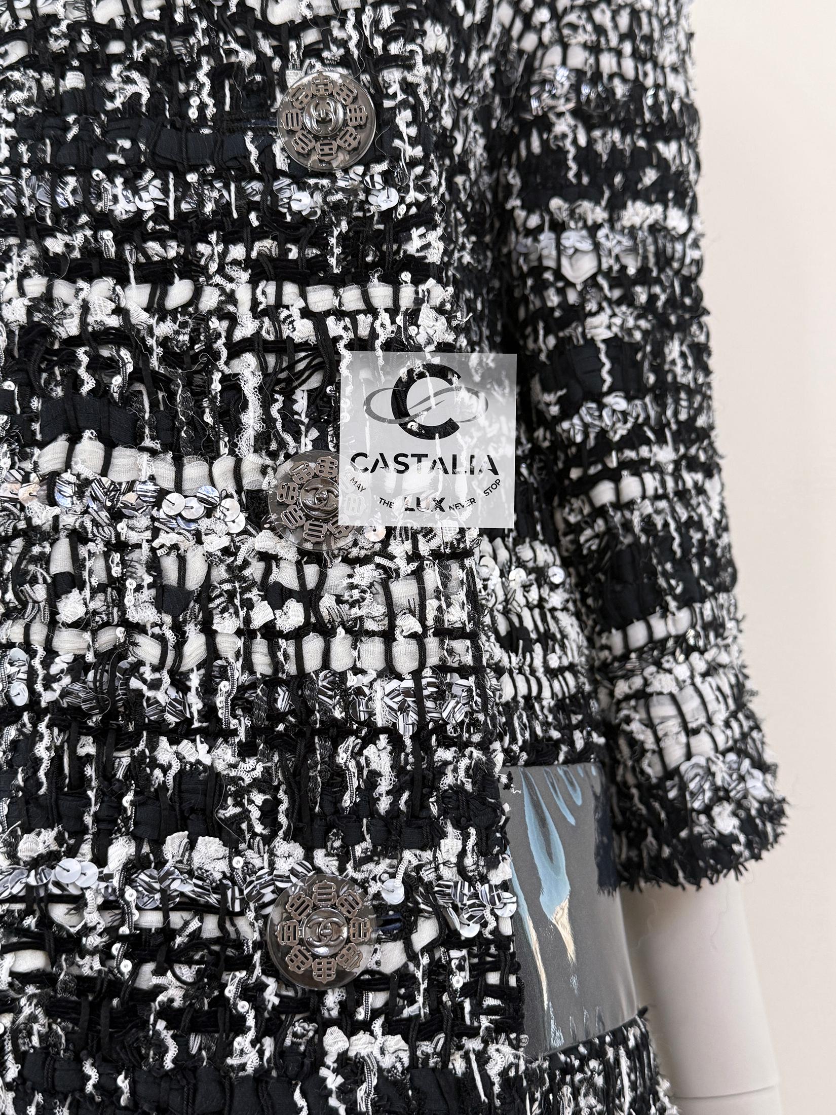 Chanel 13K$ Paris / Seoul Ribbon Tweed Jacket with CC Buttons 40 FR 4