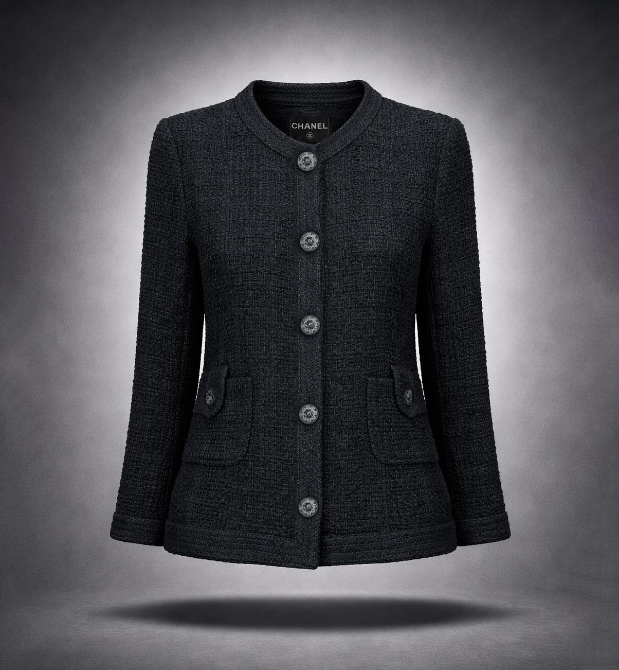 CHANEL Paris / SEOUL Timeless Black Tweed Jacket 40 FR en venta
