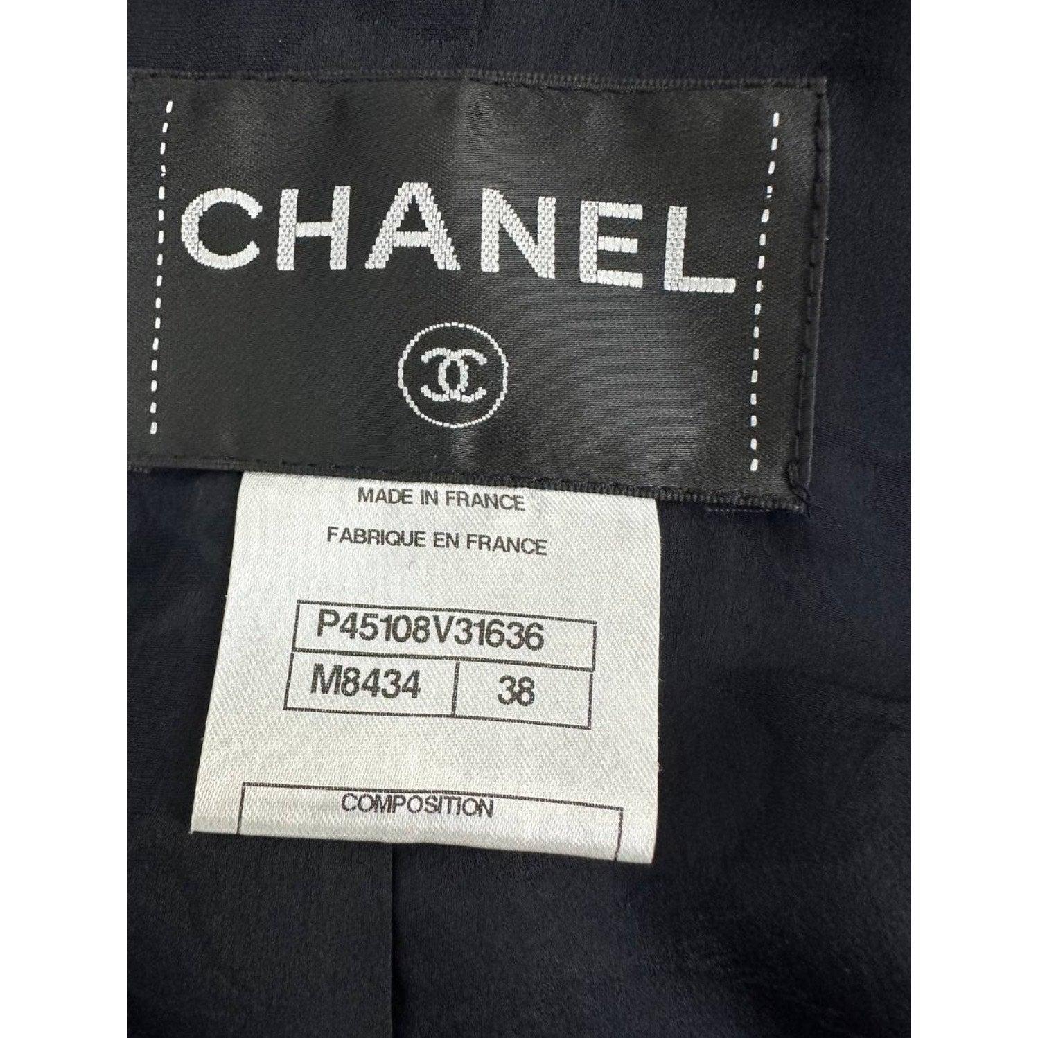 Chanel Paris Seul CC Buttons Timeless Black Tweed Jacket, Size 38 For Sale 2