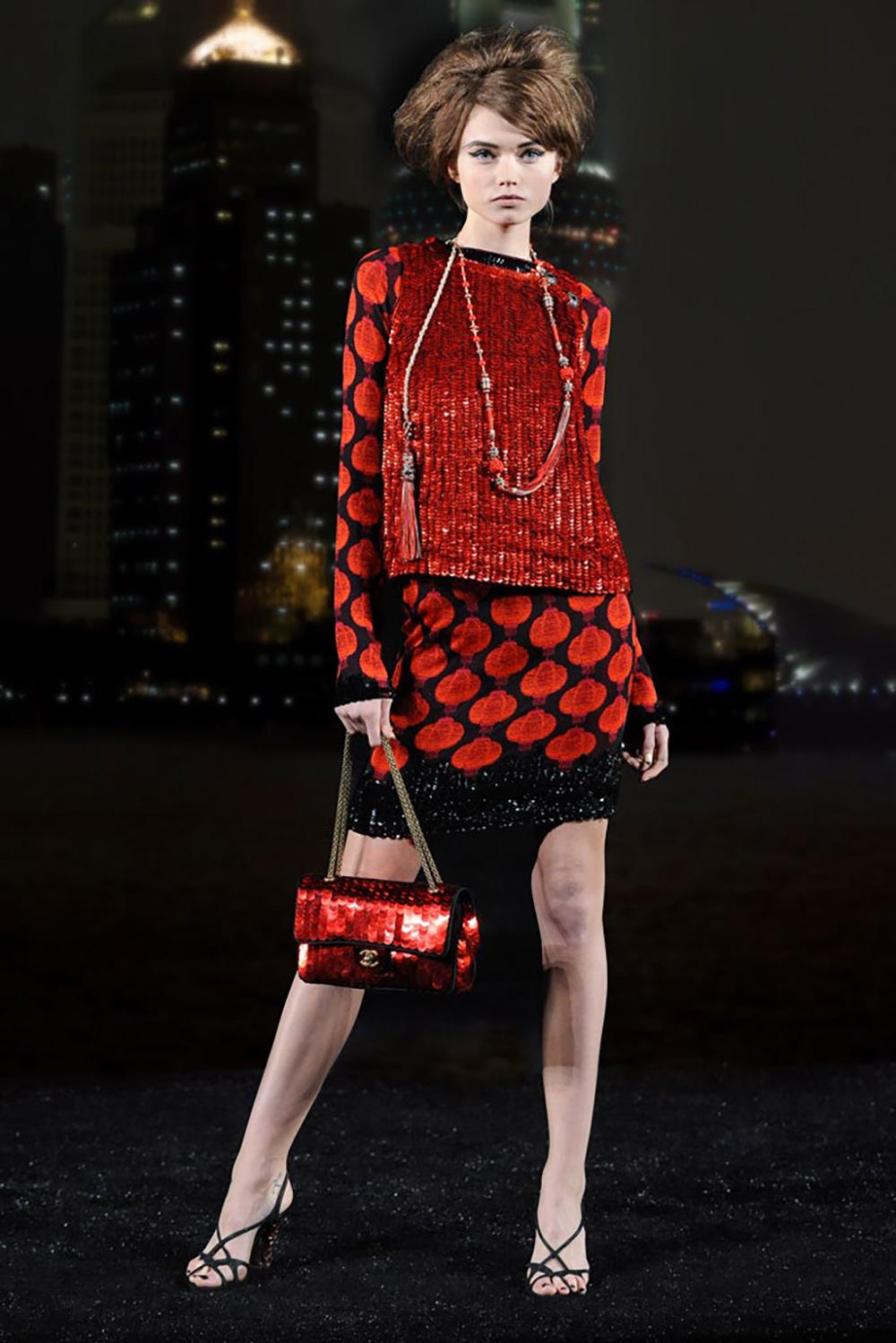 Chanel Paris / Shanghai Ad Campaign Embellished Dress In Excellent Condition For Sale In Dubai, AE