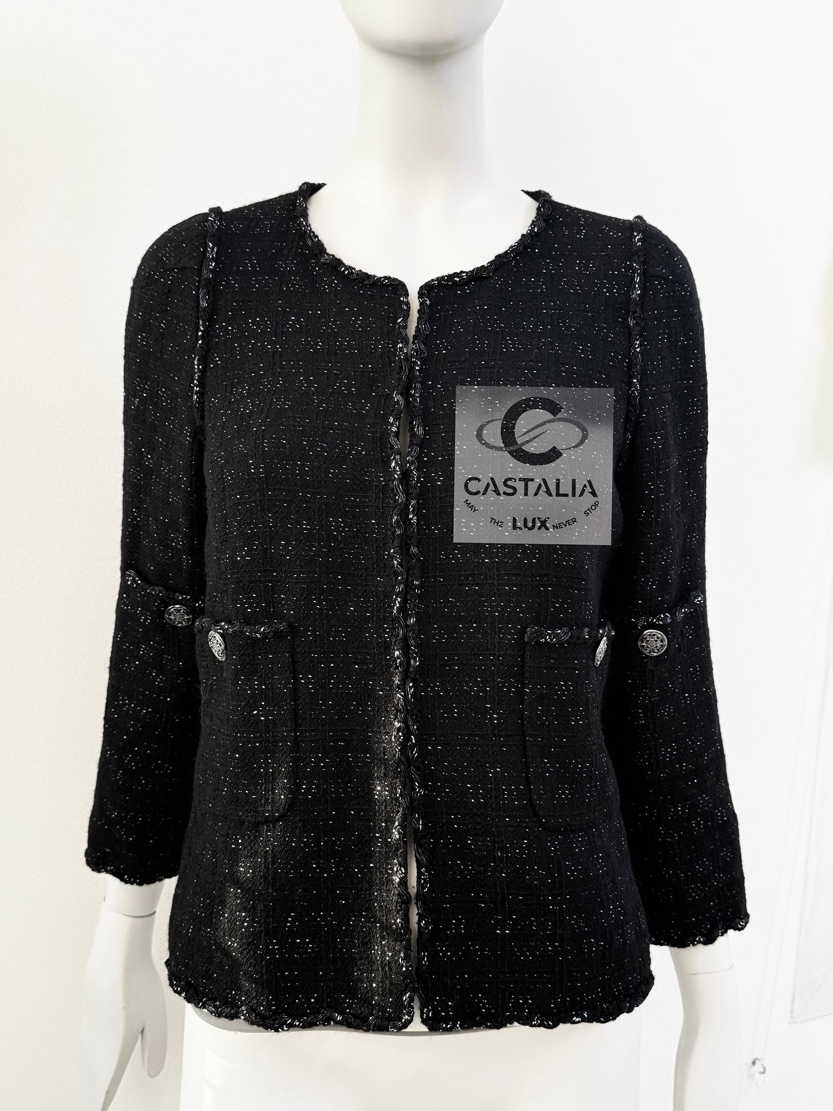 Chanel Paris / Shanghai Black Shimmering Tweed Jacket 38 FR In Excellent Condition In Dubai, AE