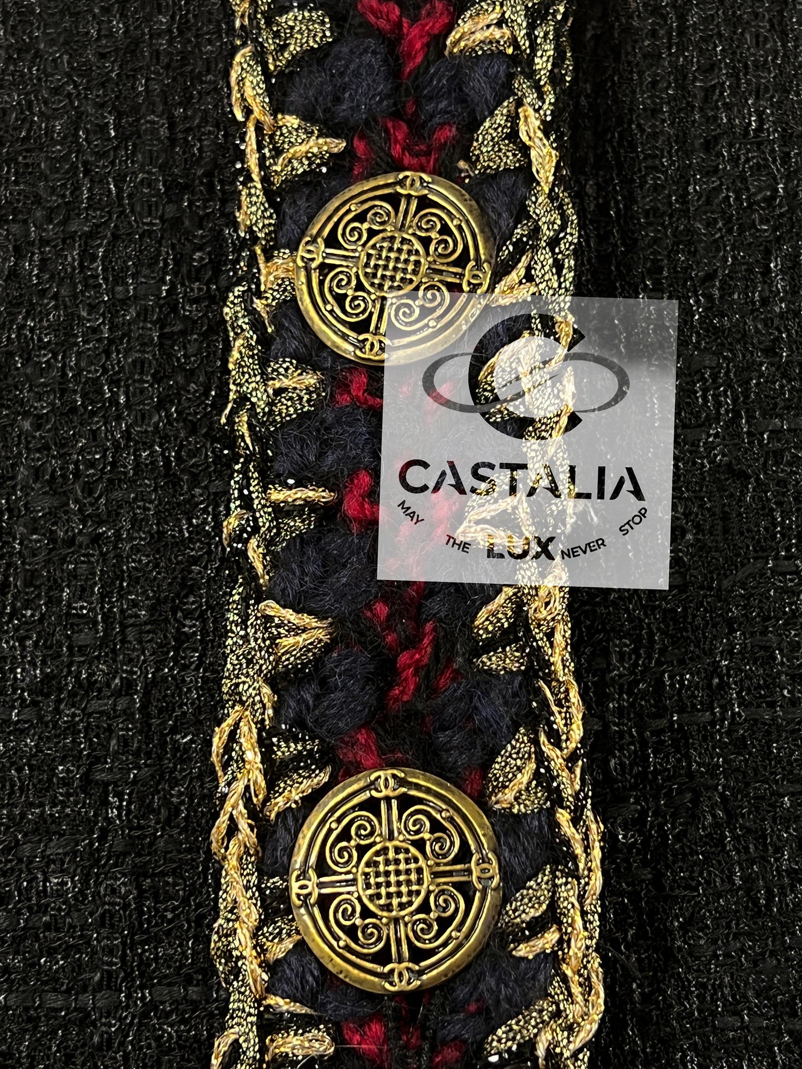 Chanel París / Shanghai CC Buttons Chaqueta de tweed negro 36 FR en venta 3