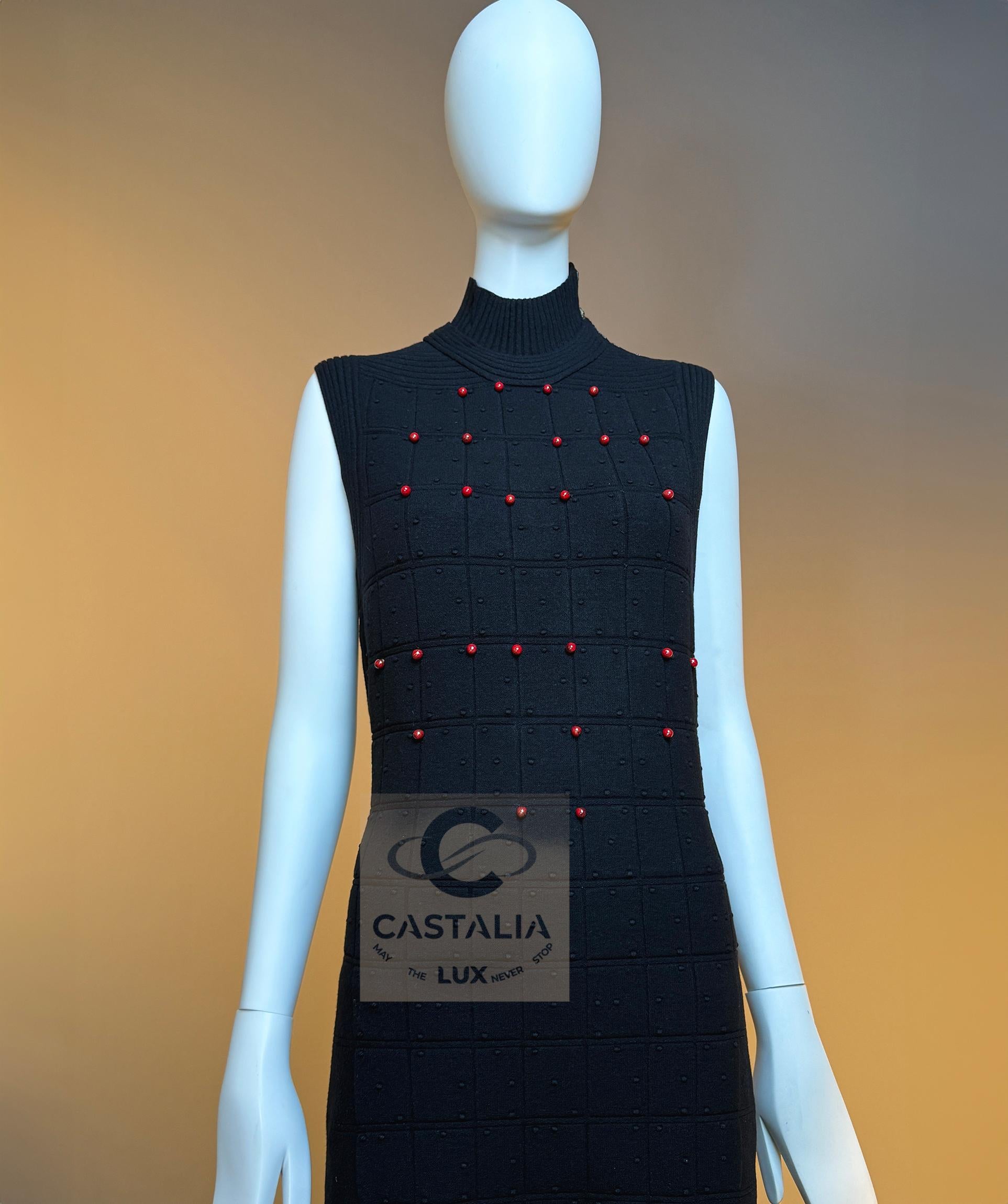 Chanel Paris / Shanghai Vestito nero Jewell 40 FR in vendita 3