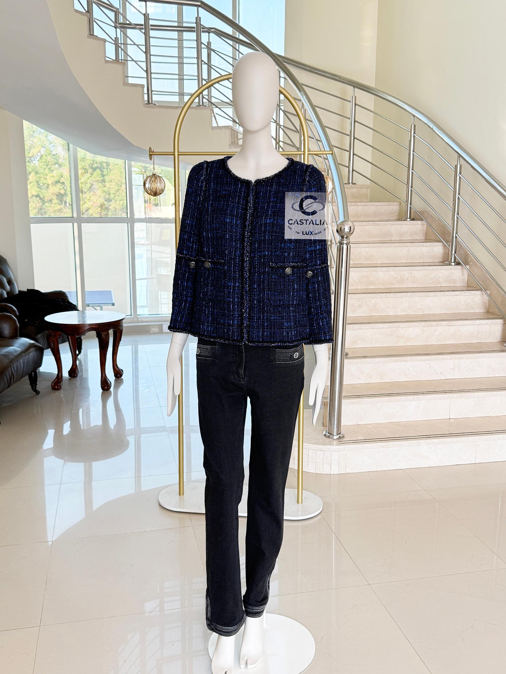 Chanel Paris / Shanghai Lesage Tweed Jacket 38 FR 11