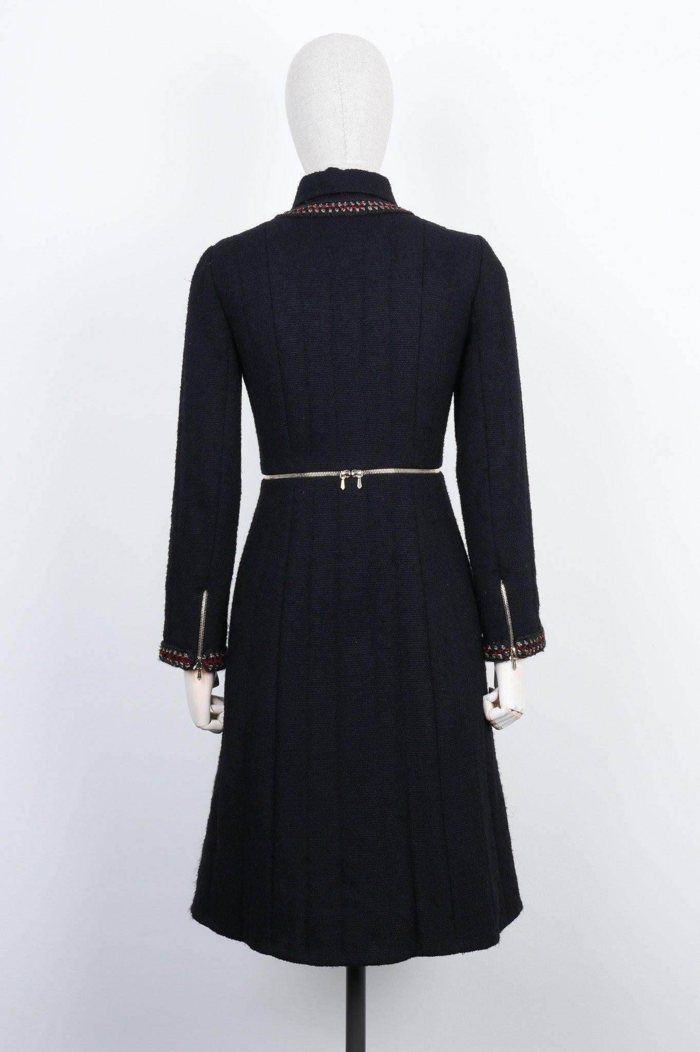Chanel Paris / Shanghai Runway Black Tweed Coat 38 FR 4