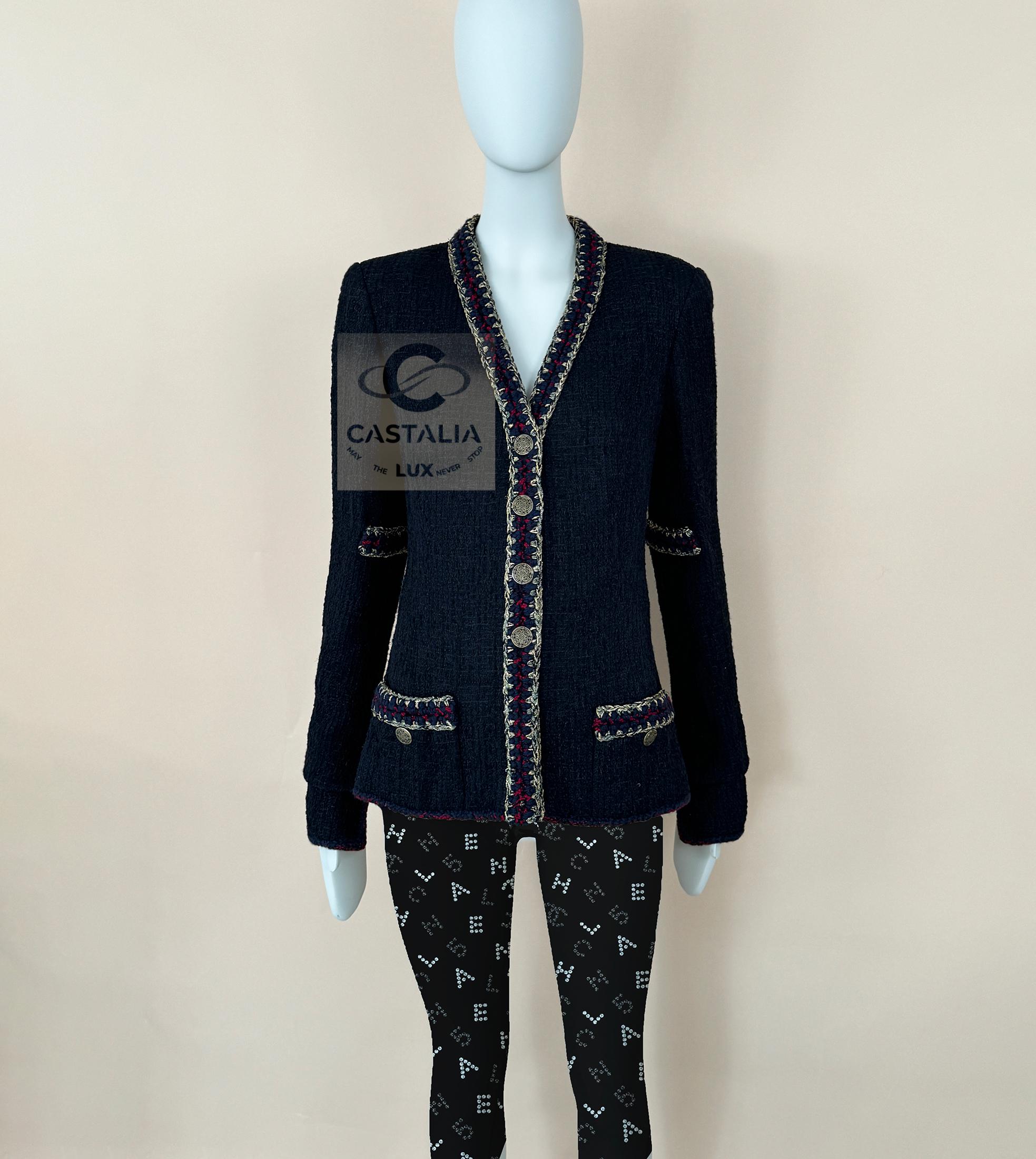 Chanel Paris / Shanghai Statement Giacca in tweed nero 36 FR in vendita 8