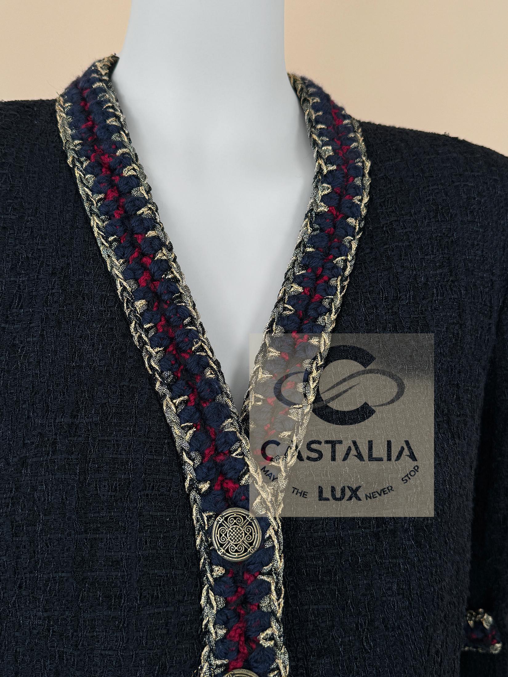 Chanel Paris / Shanghai Statement Giacca in tweed nero 36 FR in vendita 9